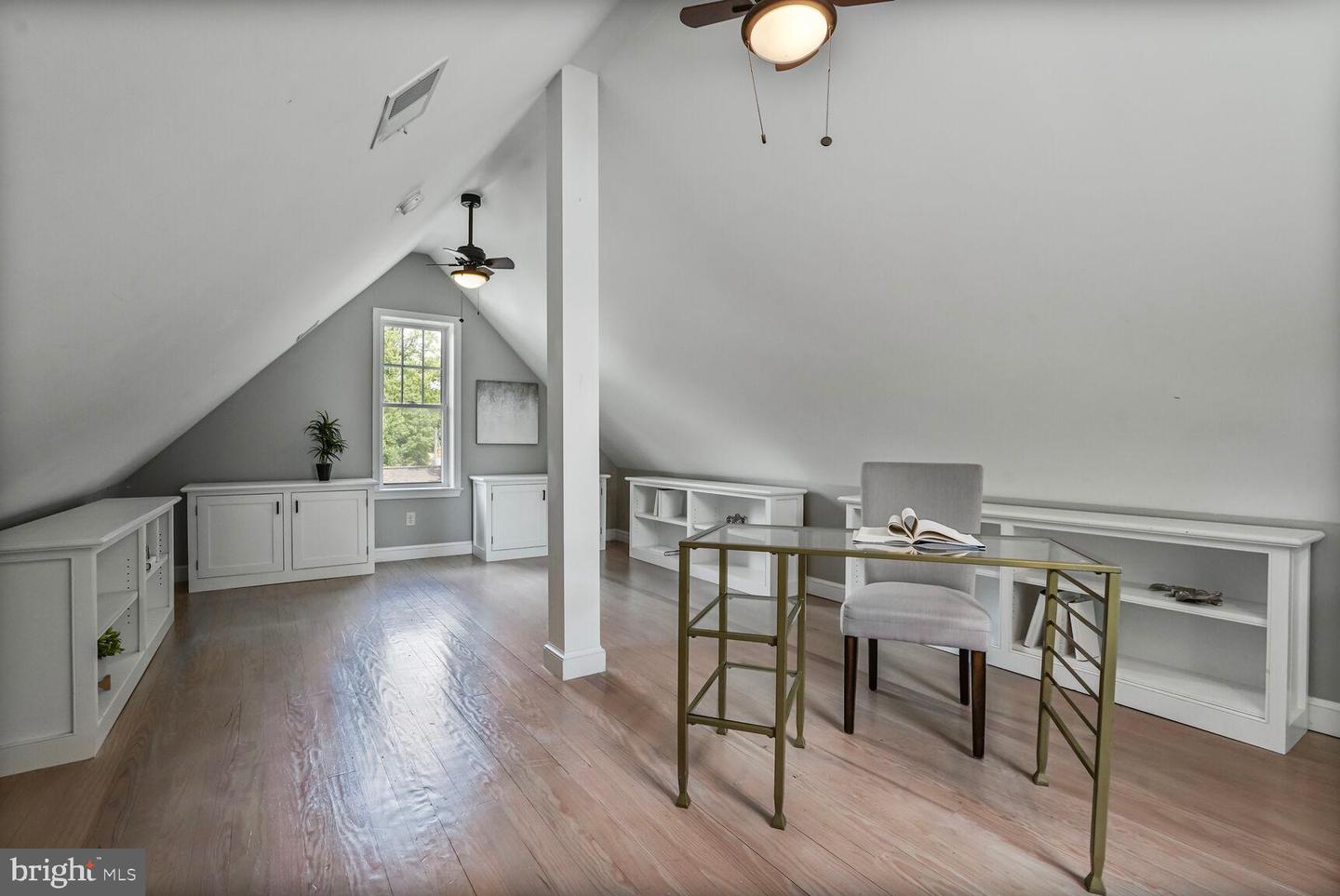 6111 WASHINGTON BLVD, ARLINGTON, Virginia 22205, 5 Bedrooms Bedrooms, ,2 BathroomsBathrooms,Residential,For sale,6111 WASHINGTON BLVD,VAAR2060062 MLS # VAAR2060062