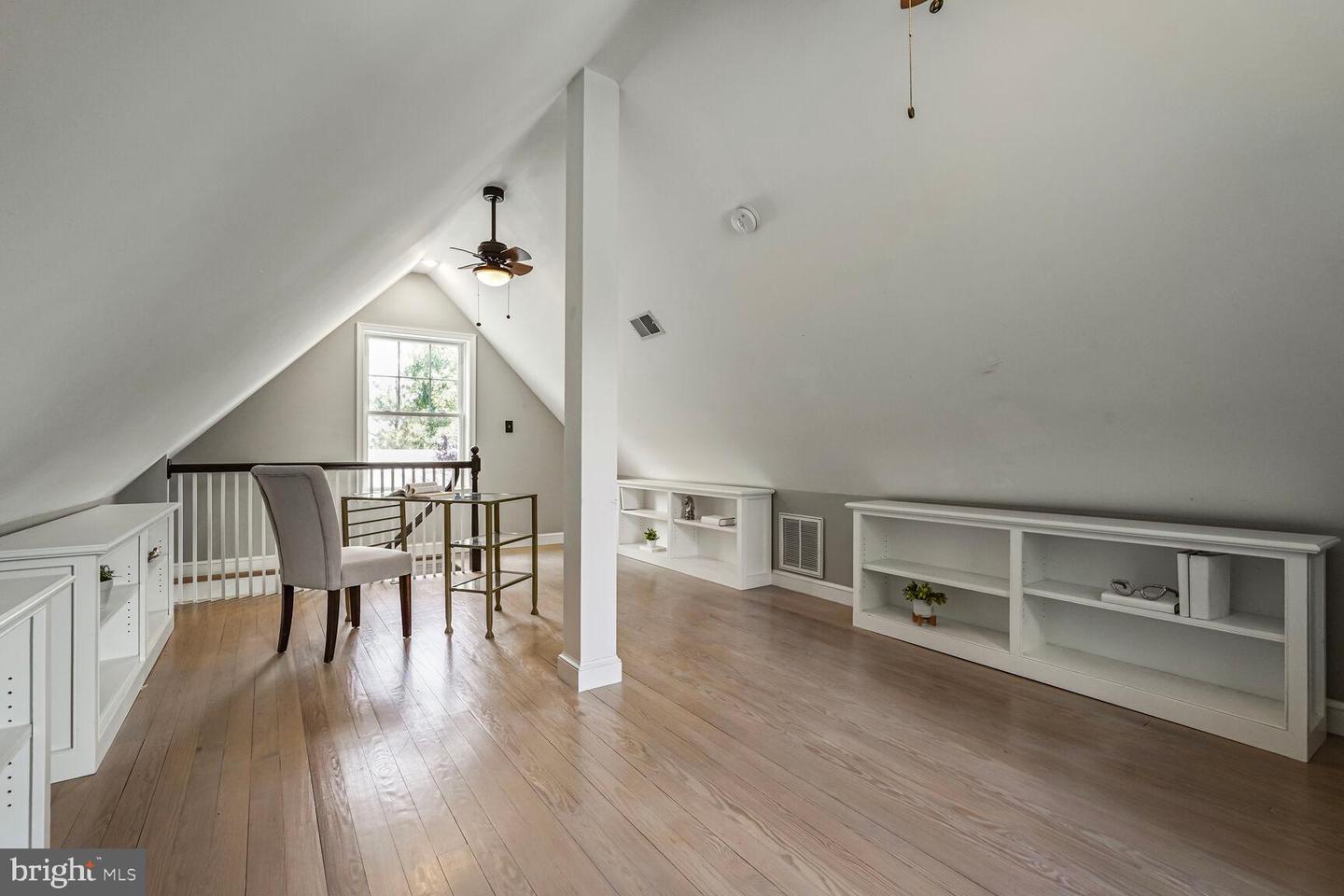 6111 WASHINGTON BLVD, ARLINGTON, Virginia 22205, 5 Bedrooms Bedrooms, ,2 BathroomsBathrooms,Residential,For sale,6111 WASHINGTON BLVD,VAAR2060062 MLS # VAAR2060062