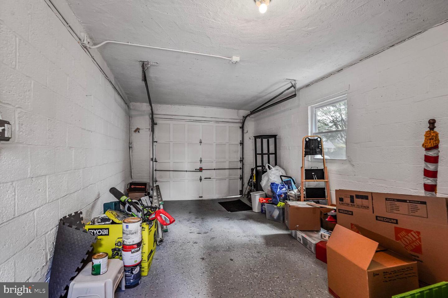 6111 WASHINGTON BLVD, ARLINGTON, Virginia 22205, 5 Bedrooms Bedrooms, ,2 BathroomsBathrooms,Residential,For sale,6111 WASHINGTON BLVD,VAAR2060062 MLS # VAAR2060062