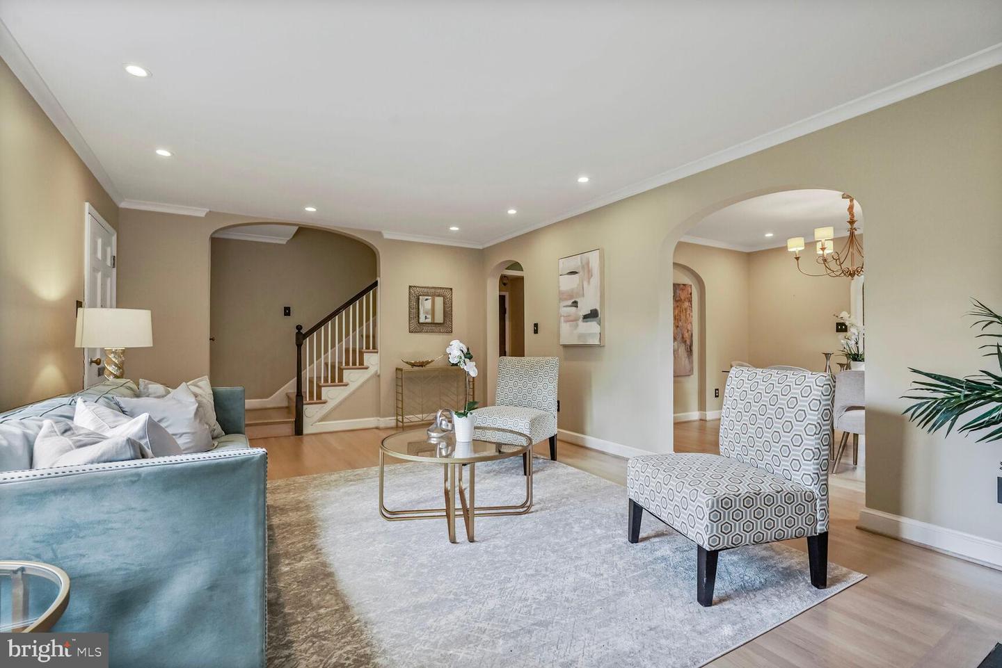 6111 WASHINGTON BLVD, ARLINGTON, Virginia 22205, 5 Bedrooms Bedrooms, ,2 BathroomsBathrooms,Residential,For sale,6111 WASHINGTON BLVD,VAAR2060062 MLS # VAAR2060062
