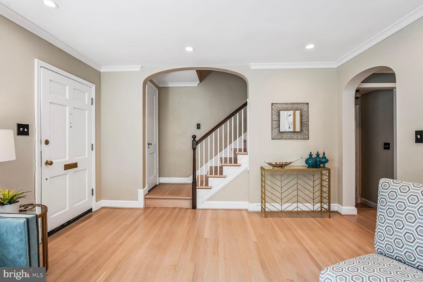 6111 WASHINGTON BLVD, ARLINGTON, Virginia 22205, 5 Bedrooms Bedrooms, ,2 BathroomsBathrooms,Residential,For sale,6111 WASHINGTON BLVD,VAAR2060062 MLS # VAAR2060062