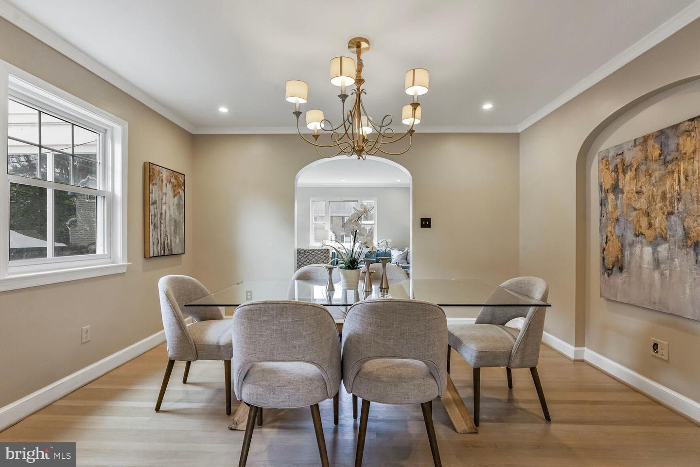 6111 WASHINGTON BLVD, ARLINGTON, Virginia 22205, 5 Bedrooms Bedrooms, ,2 BathroomsBathrooms,Residential,For sale,6111 WASHINGTON BLVD,VAAR2060062 MLS # VAAR2060062