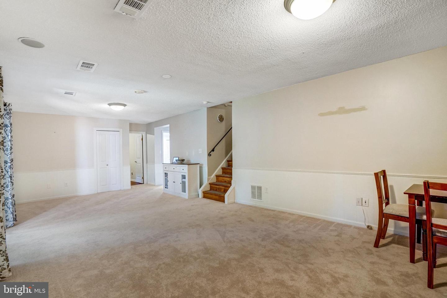 3409 SLADE RUN DR, FALLS CHURCH, Virginia 22042, 4 Bedrooms Bedrooms, ,3 BathroomsBathrooms,Residential,For sale,3409 SLADE RUN DR,VAFX2252884 MLS # VAFX2252884