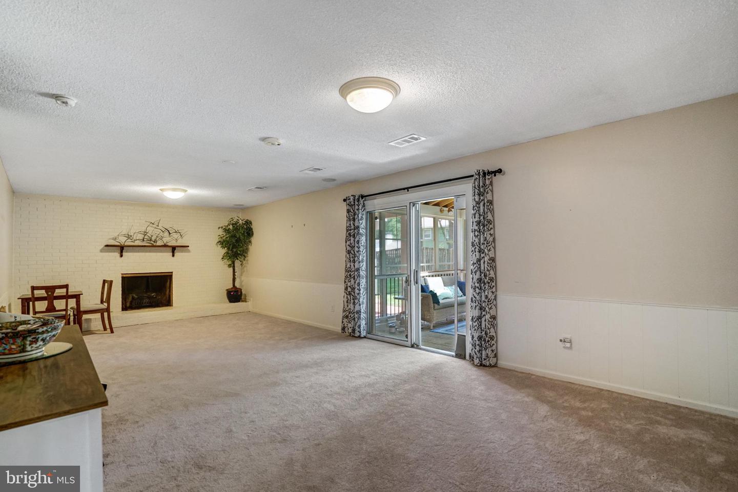 3409 SLADE RUN DR, FALLS CHURCH, Virginia 22042, 4 Bedrooms Bedrooms, ,3 BathroomsBathrooms,Residential,For sale,3409 SLADE RUN DR,VAFX2252884 MLS # VAFX2252884