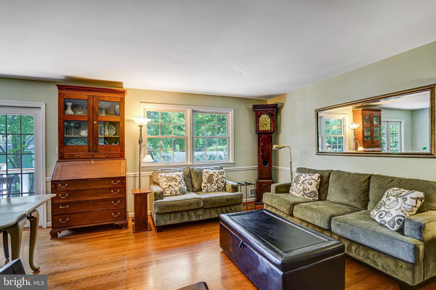 3409 SLADE RUN DR, FALLS CHURCH, Virginia 22042, 4 Bedrooms Bedrooms, ,3 BathroomsBathrooms,Residential,For sale,3409 SLADE RUN DR,VAFX2252884 MLS # VAFX2252884