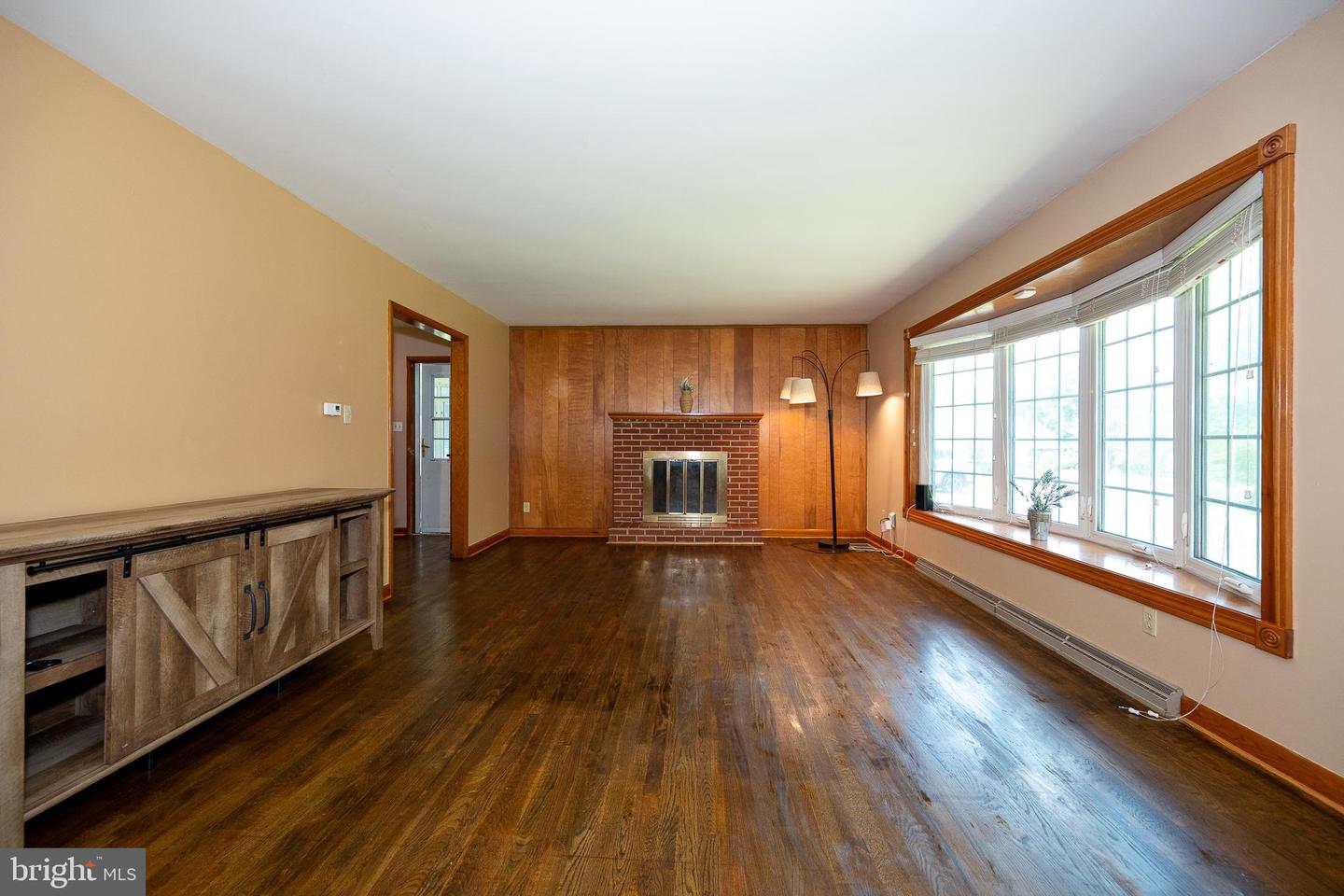 6883 S EAST SIDE HWY, ELKTON, Virginia 22827, 4 Bedrooms Bedrooms, ,2 BathroomsBathrooms,Residential,For sale,6883 S EAST SIDE HWY,VARO2002424 MLS # VARO2002424