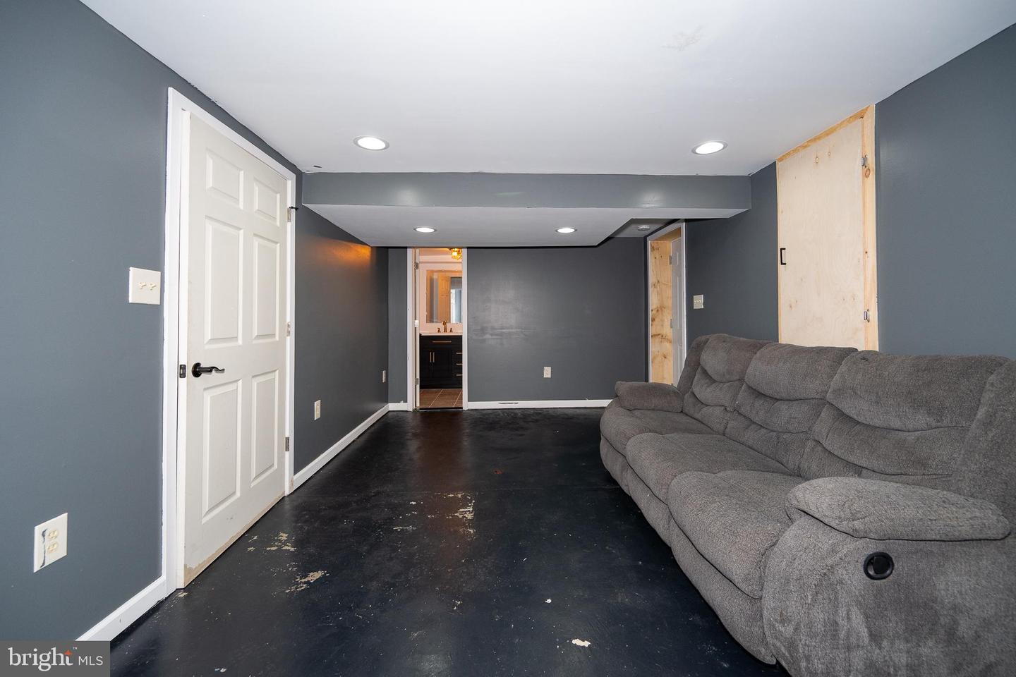 6883 S EAST SIDE HWY, ELKTON, Virginia 22827, 4 Bedrooms Bedrooms, ,2 BathroomsBathrooms,Residential,For sale,6883 S EAST SIDE HWY,VARO2002424 MLS # VARO2002424