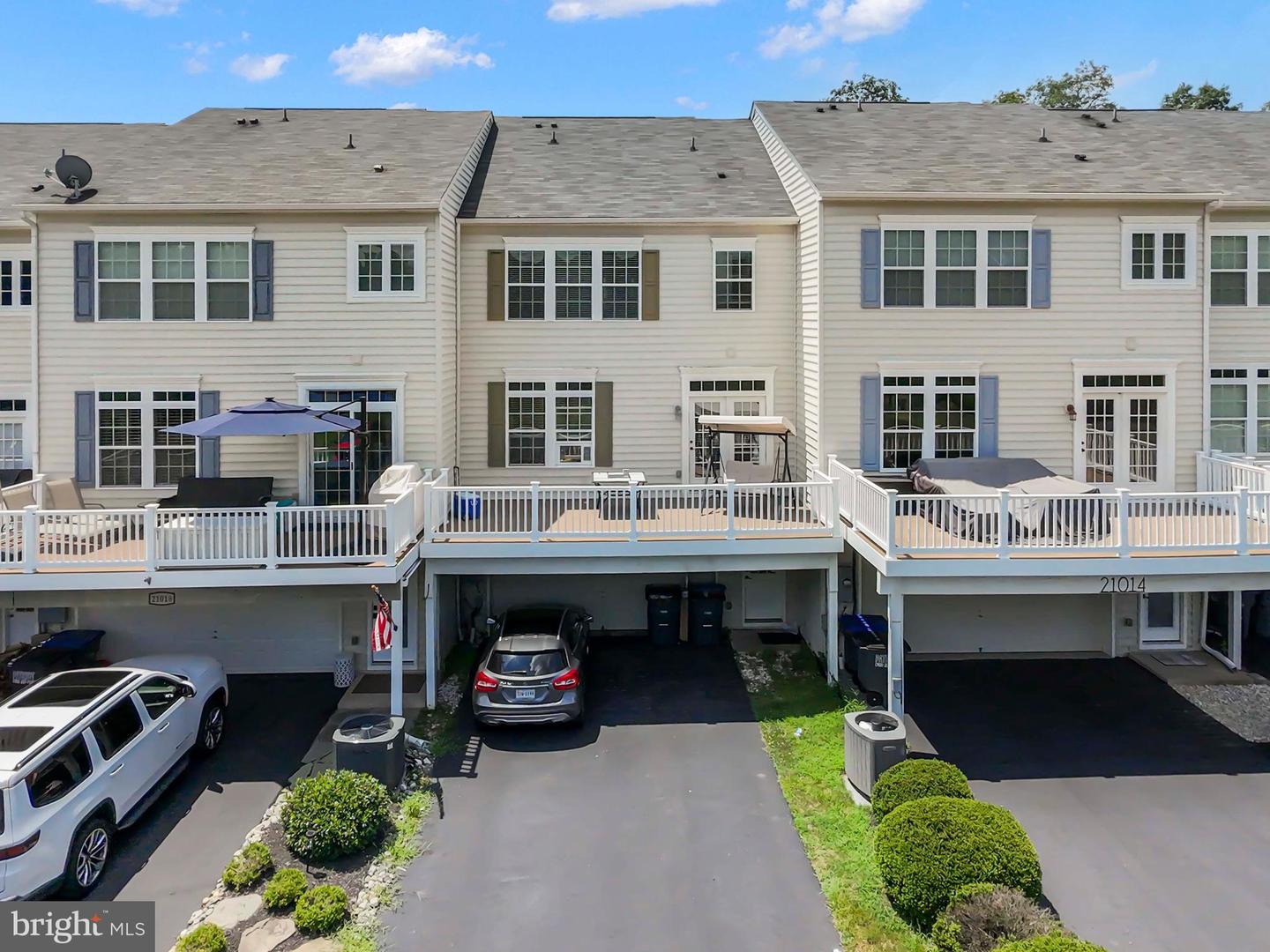 21016 COURTLAND VILLAGE DR, LEESBURG, Virginia 20175, 3 Bedrooms Bedrooms, ,2 BathroomsBathrooms,Residential,For sale,21016 COURTLAND VILLAGE DR,VALO2101112 MLS # VALO2101112