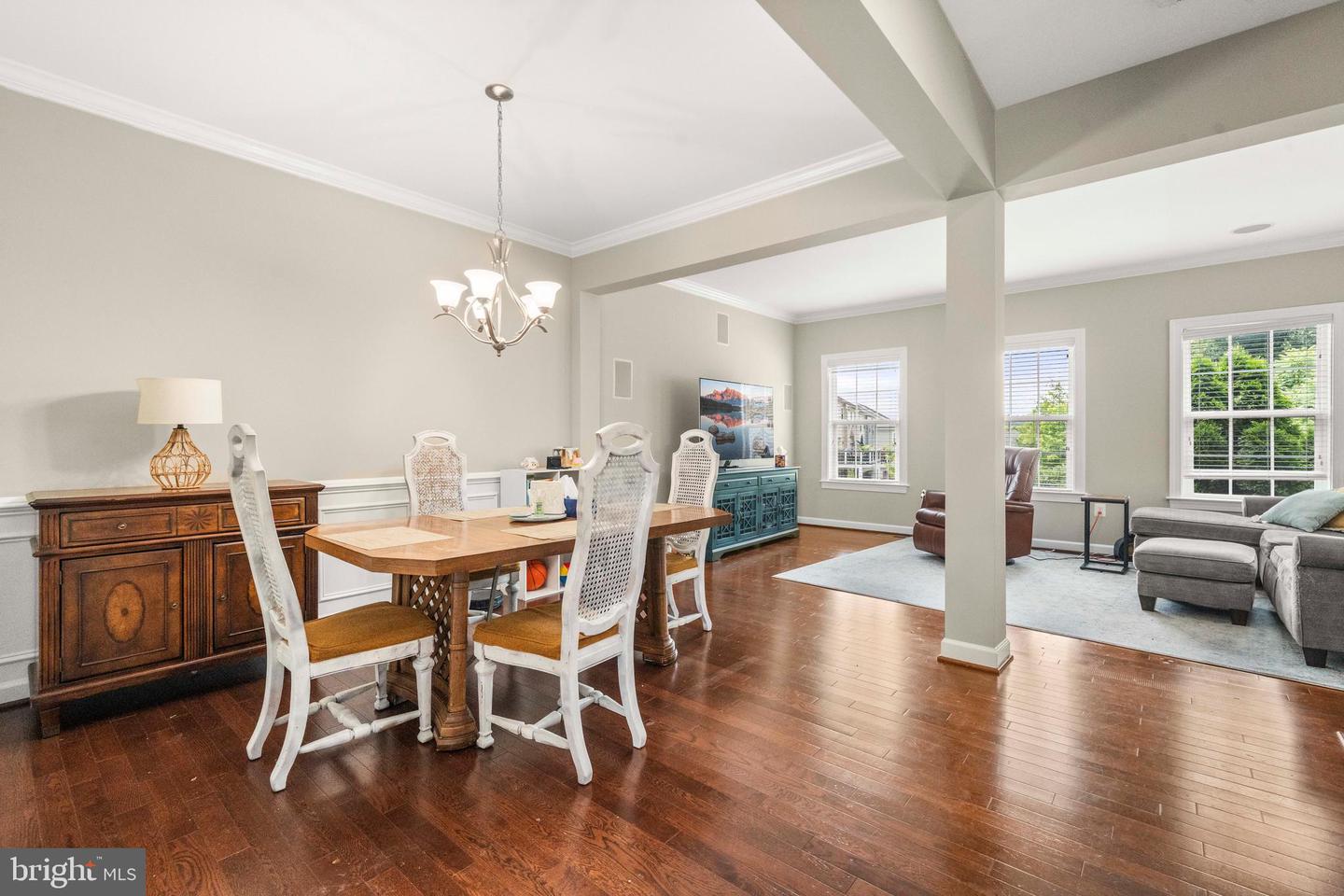 21016 COURTLAND VILLAGE DR, LEESBURG, Virginia 20175, 3 Bedrooms Bedrooms, ,2 BathroomsBathrooms,Residential,For sale,21016 COURTLAND VILLAGE DR,VALO2101112 MLS # VALO2101112