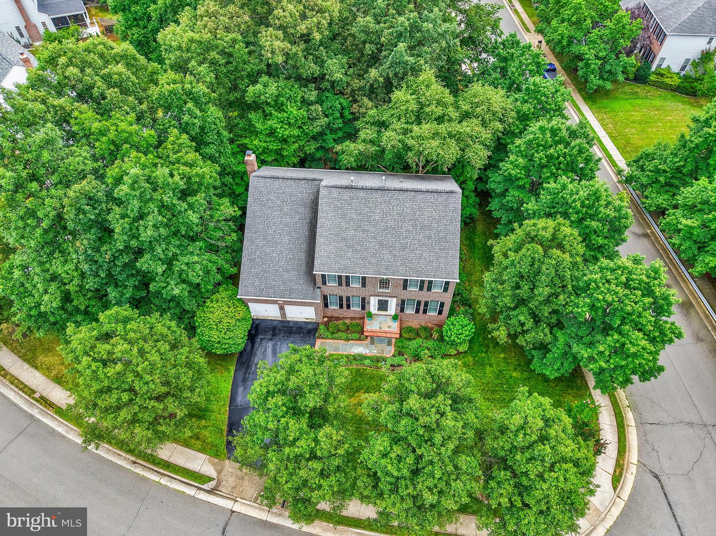 802 CASLA CT SE, LEESBURG, Virginia 20175, 4 Bedrooms Bedrooms, ,3 BathroomsBathrooms,Residential,For sale,802 CASLA CT SE,VALO2101132 MLS # VALO2101132
