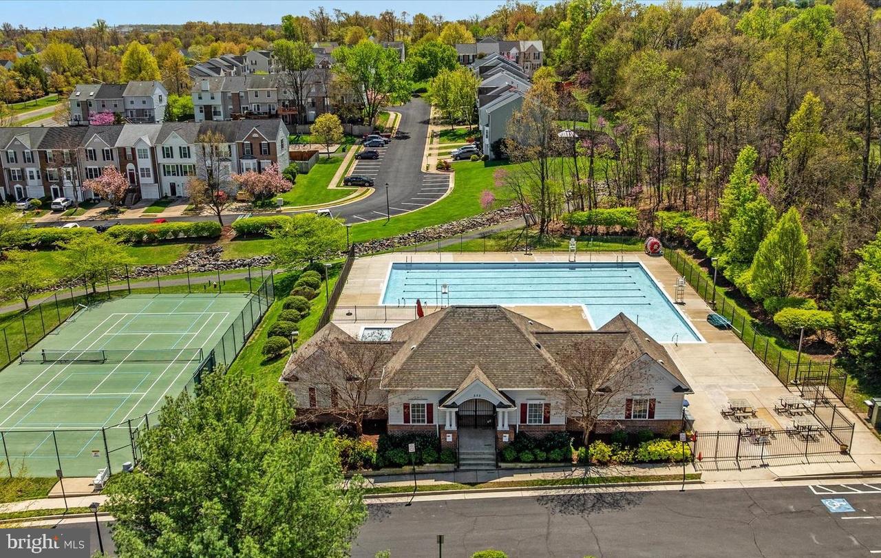 802 CASLA CT SE, LEESBURG, Virginia 20175, 4 Bedrooms Bedrooms, ,3 BathroomsBathrooms,Residential,For sale,802 CASLA CT SE,VALO2101132 MLS # VALO2101132