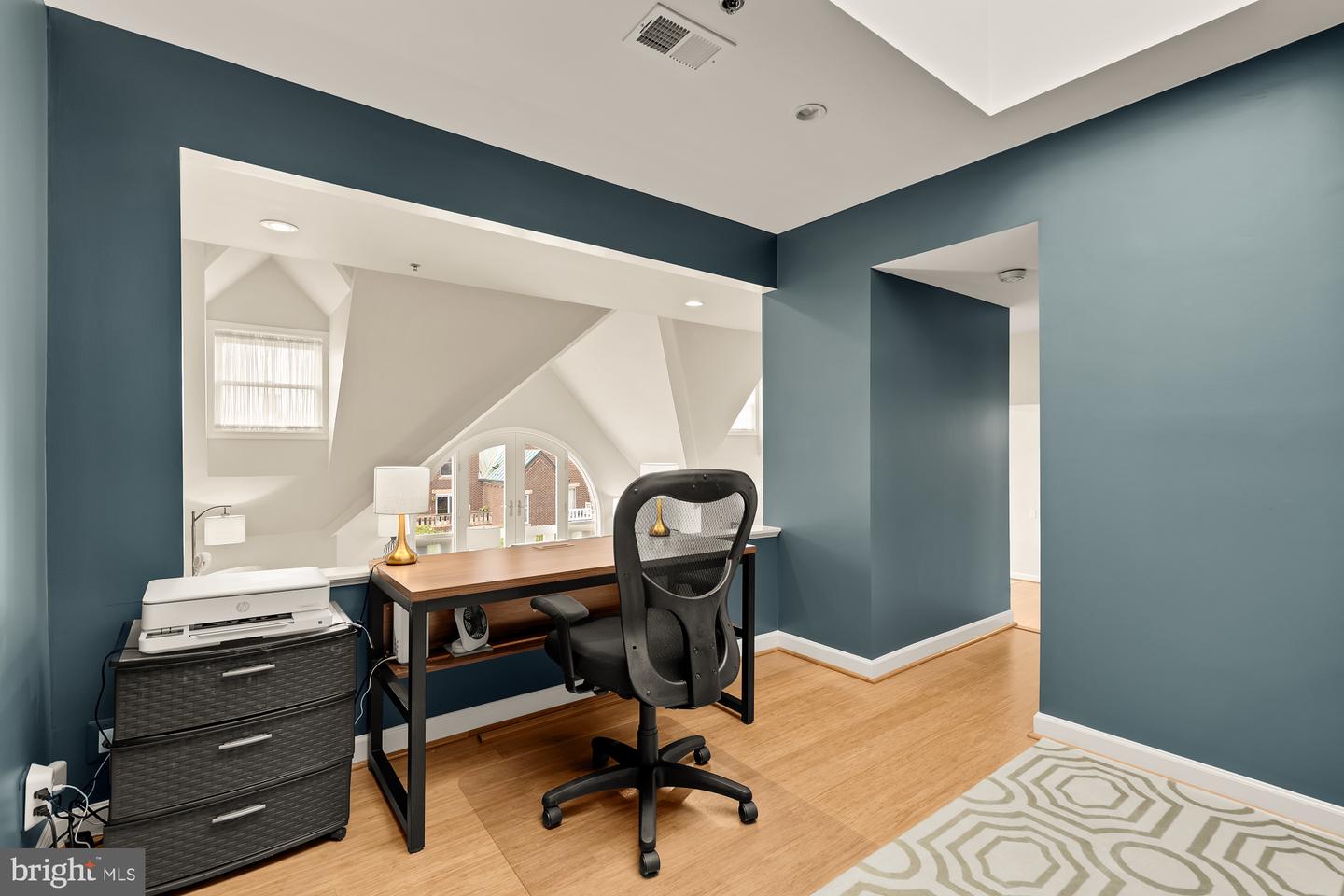 125 N LEE ST #DH501, ALEXANDRIA, Virginia 22314, 2 Bedrooms Bedrooms, ,2 BathroomsBathrooms,Residential,For sale,125 N LEE ST #DH501,VAAX2047164 MLS # VAAX2047164
