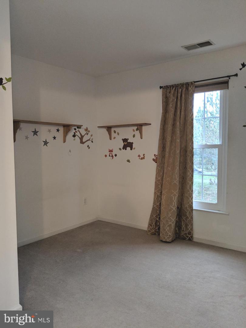 46838 GRAHAM COVE SQ, STERLING, Virginia 20165, 3 Bedrooms Bedrooms, ,2 BathroomsBathrooms,Residential,For sale,46838 GRAHAM COVE SQ,VALO2101186 MLS # VALO2101186