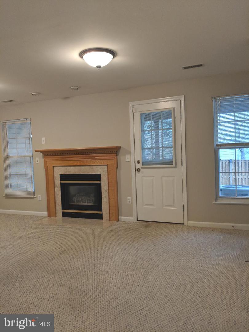 46838 GRAHAM COVE SQ, STERLING, Virginia 20165, 3 Bedrooms Bedrooms, ,2 BathroomsBathrooms,Residential,For sale,46838 GRAHAM COVE SQ,VALO2101186 MLS # VALO2101186