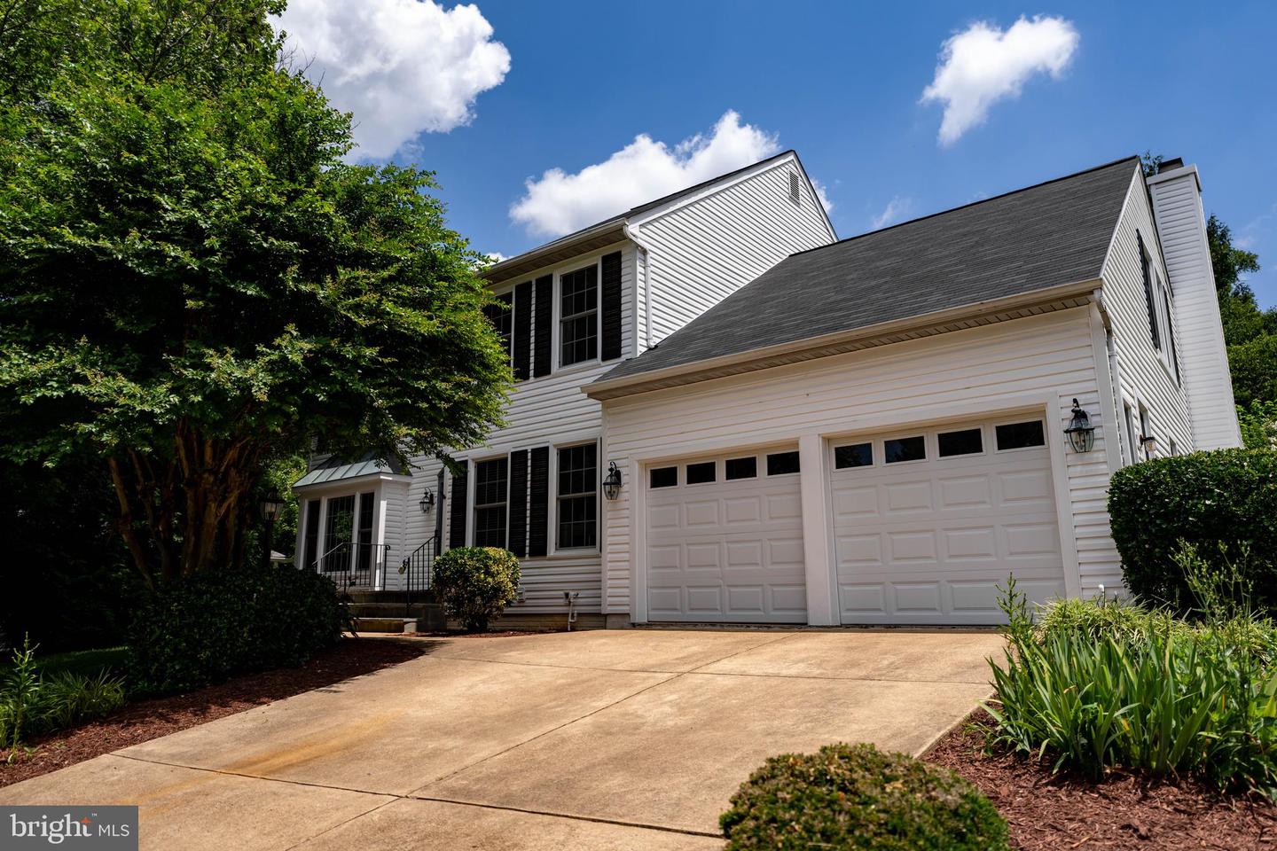 13824 SPRINGSTONE DR, CLIFTON, Virginia 20124, 4 Bedrooms Bedrooms, ,3 BathroomsBathrooms,Residential,For sale,13824 SPRINGSTONE DR,VAFX2252920 MLS # VAFX2252920