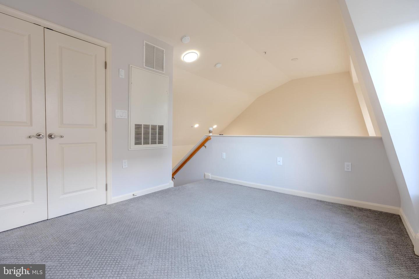 2665 PROSPERITY AVE #440, FAIRFAX, Virginia 22031, 2 Bedrooms Bedrooms, ,1 BathroomBathrooms,Residential,For sale,2665 PROSPERITY AVE #440,VAFX2252922 MLS # VAFX2252922