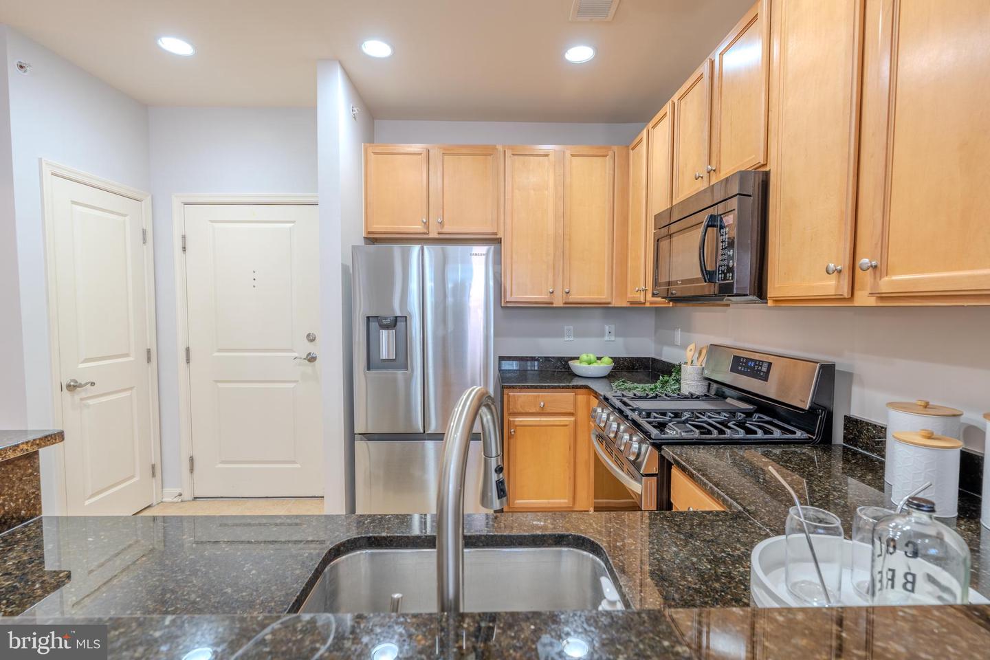 2665 PROSPERITY AVE #440, FAIRFAX, Virginia 22031, 2 Bedrooms Bedrooms, ,1 BathroomBathrooms,Residential,For sale,2665 PROSPERITY AVE #440,VAFX2252922 MLS # VAFX2252922