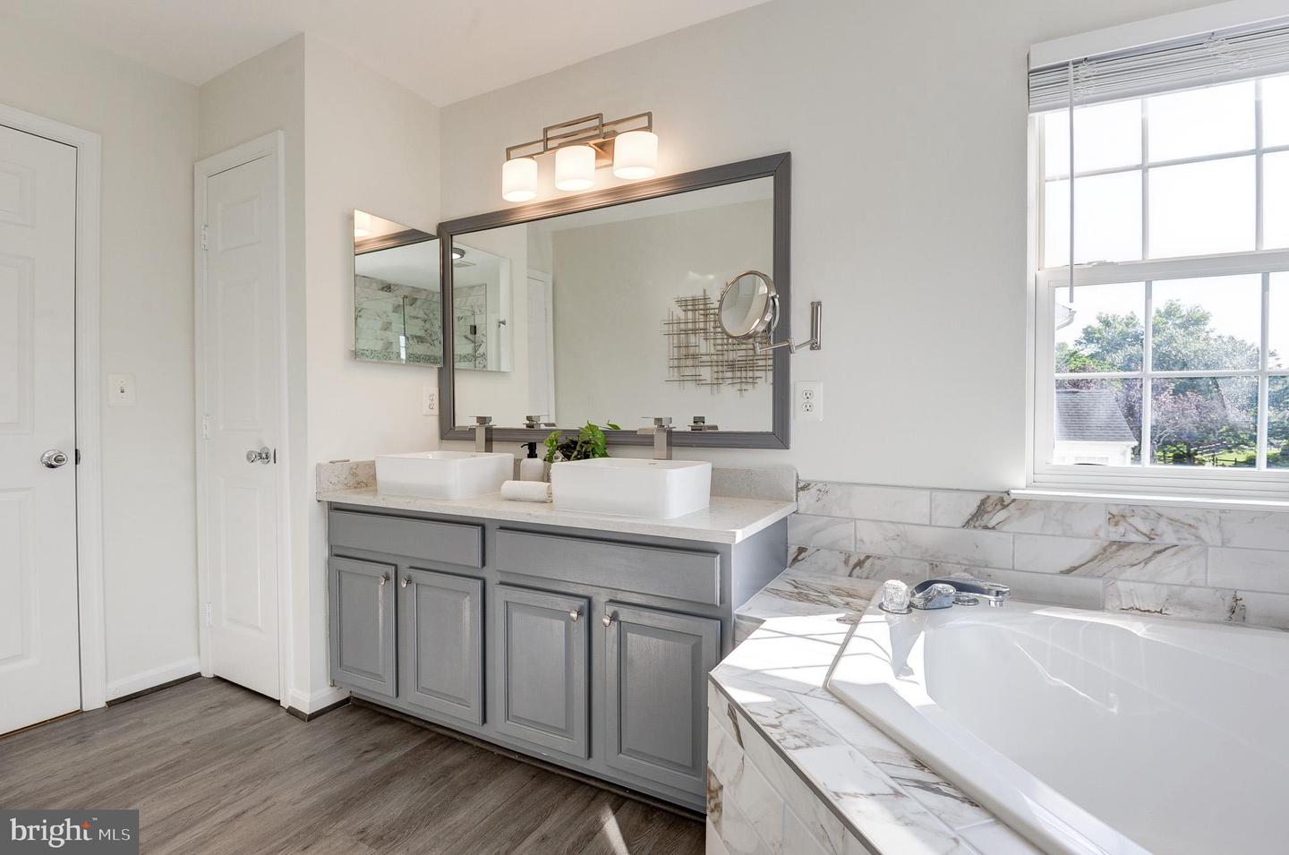 43208 CARDSTON PL, LEESBURG, Virginia 20176, 5 Bedrooms Bedrooms, ,3 BathroomsBathrooms,Residential,For sale,43208 CARDSTON PL,VALO2100996 MLS # VALO2100996