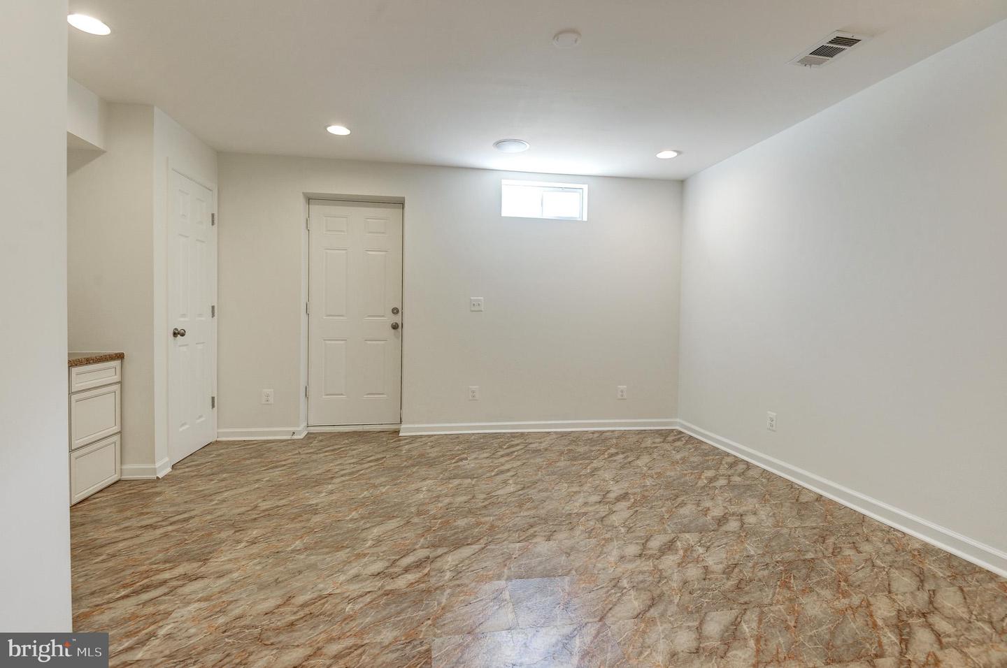 43208 CARDSTON PL, LEESBURG, Virginia 20176, 5 Bedrooms Bedrooms, ,3 BathroomsBathrooms,Residential,For sale,43208 CARDSTON PL,VALO2100996 MLS # VALO2100996