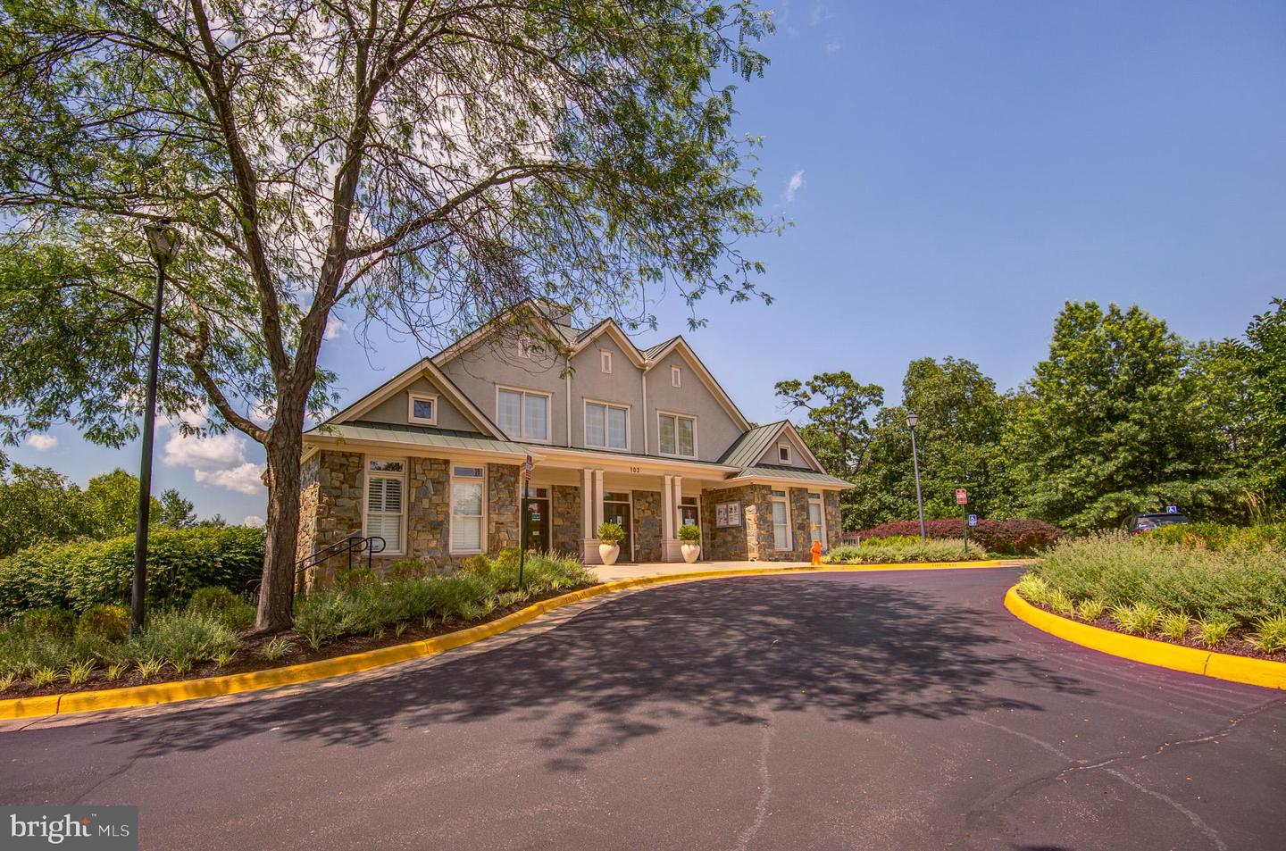 43208 CARDSTON PL, LEESBURG, Virginia 20176, 5 Bedrooms Bedrooms, ,3 BathroomsBathrooms,Residential,For sale,43208 CARDSTON PL,VALO2100996 MLS # VALO2100996