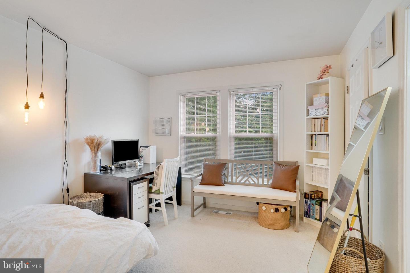 5865 WESTWATER CT, CENTREVILLE, Virginia 20121, 2 Bedrooms Bedrooms, ,3 BathroomsBathrooms,Residential,For sale,5865 WESTWATER CT,VAFX2252984 MLS # VAFX2252984