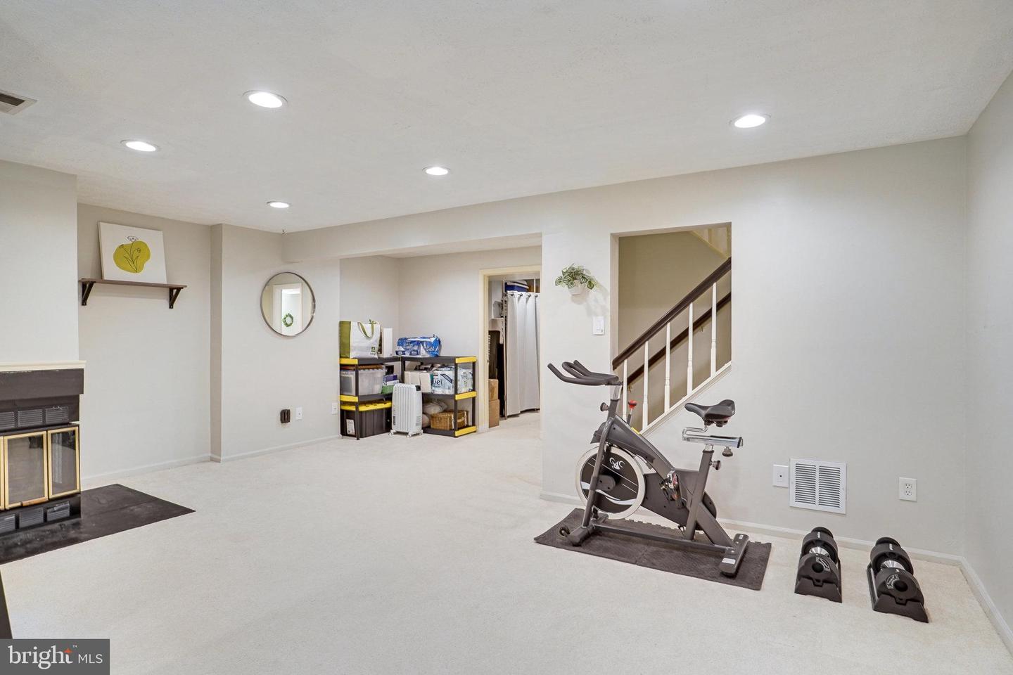 5865 WESTWATER CT, CENTREVILLE, Virginia 20121, 2 Bedrooms Bedrooms, ,3 BathroomsBathrooms,Residential,For sale,5865 WESTWATER CT,VAFX2252984 MLS # VAFX2252984