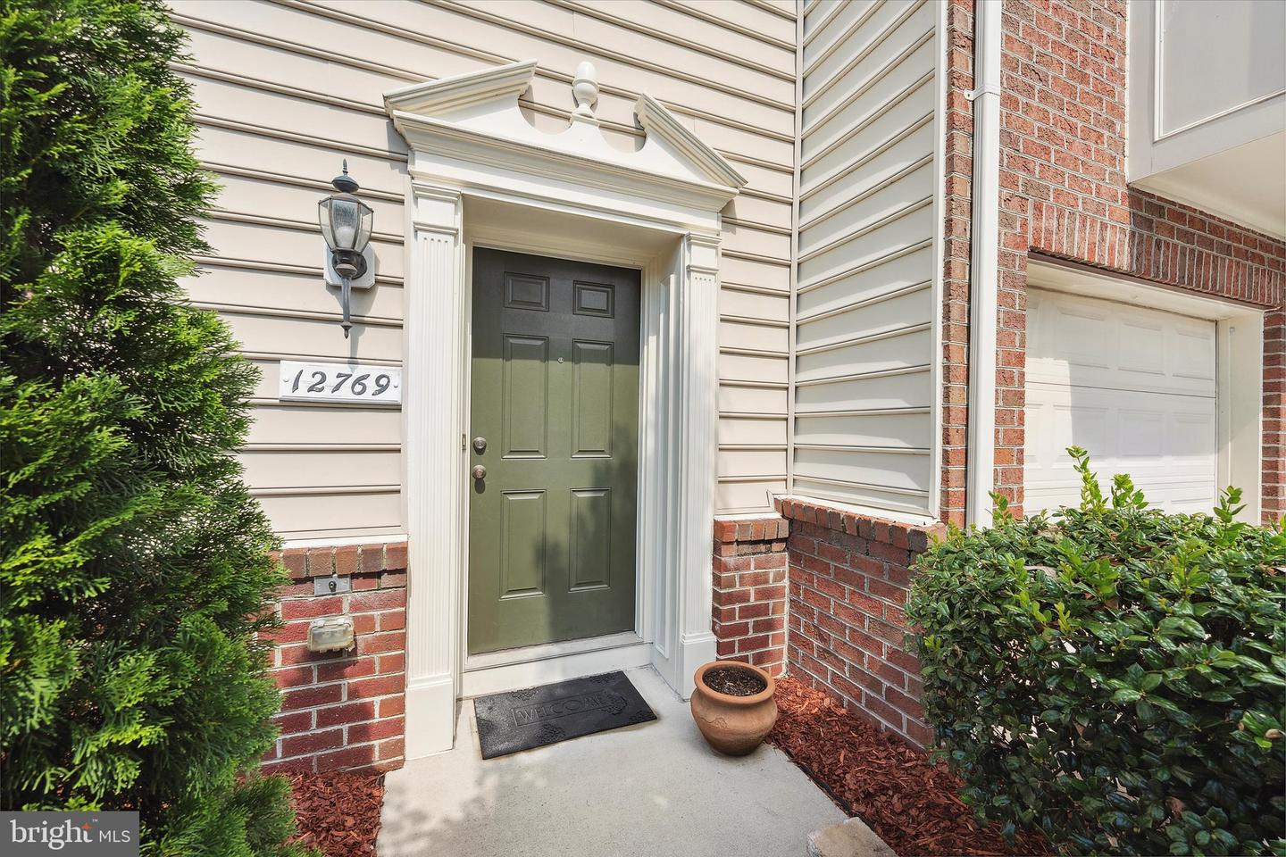 12769 STONE LINED CIR, WOODBRIDGE, Virginia 22192, 4 Bedrooms Bedrooms, ,3 BathroomsBathrooms,Residential,For sale,12769 STONE LINED CIR,VAPW2098422 MLS # VAPW2098422