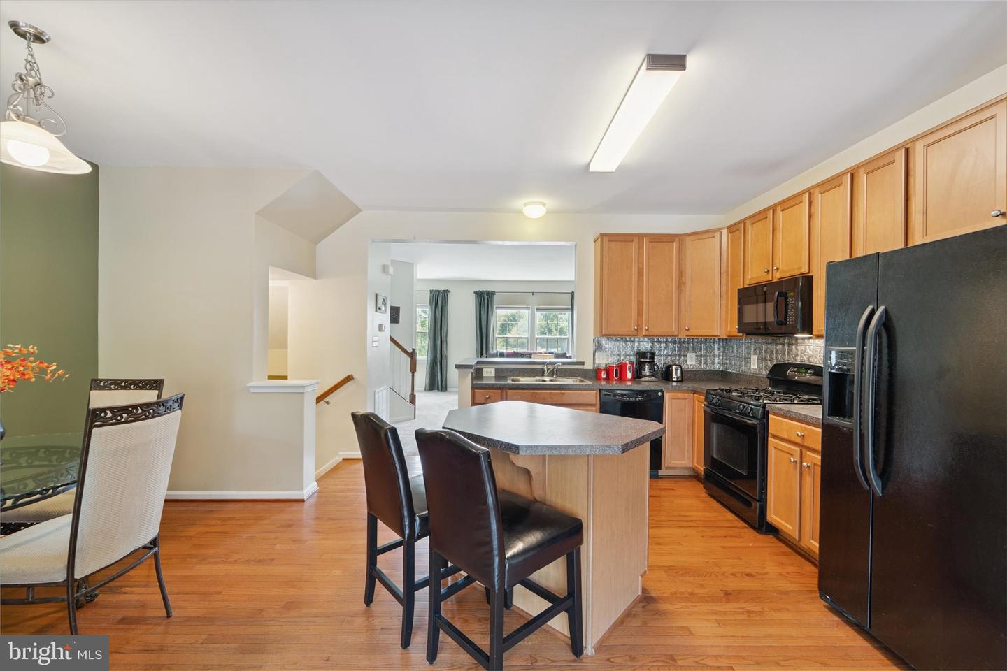 12769 STONE LINED CIR, WOODBRIDGE, Virginia 22192, 4 Bedrooms Bedrooms, ,3 BathroomsBathrooms,Residential,For sale,12769 STONE LINED CIR,VAPW2098422 MLS # VAPW2098422