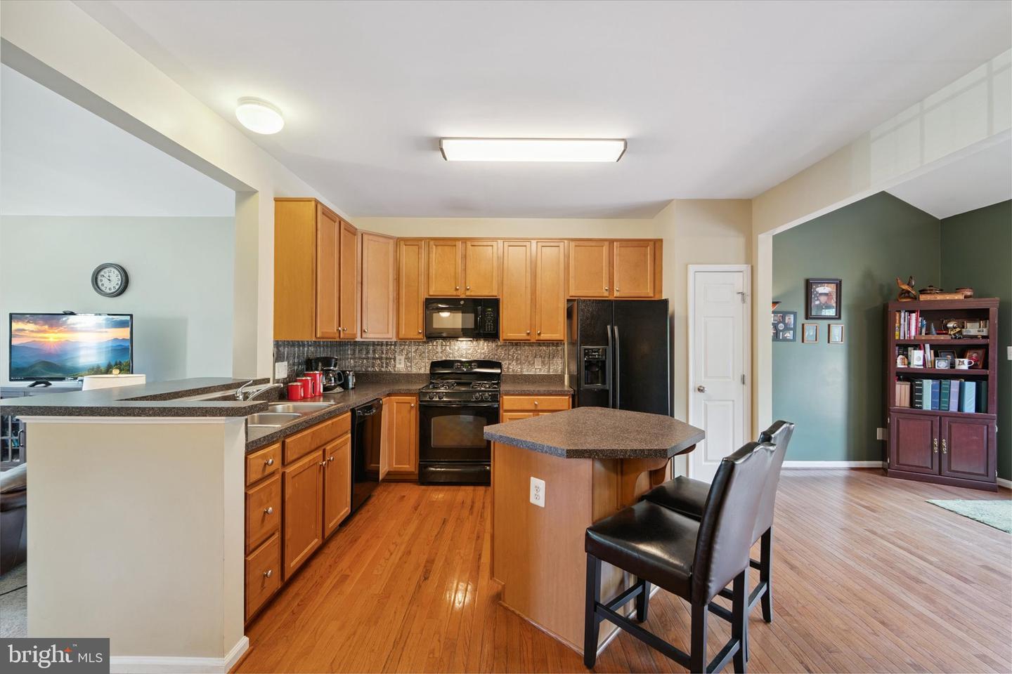 12769 STONE LINED CIR, WOODBRIDGE, Virginia 22192, 4 Bedrooms Bedrooms, ,3 BathroomsBathrooms,Residential,For sale,12769 STONE LINED CIR,VAPW2098422 MLS # VAPW2098422