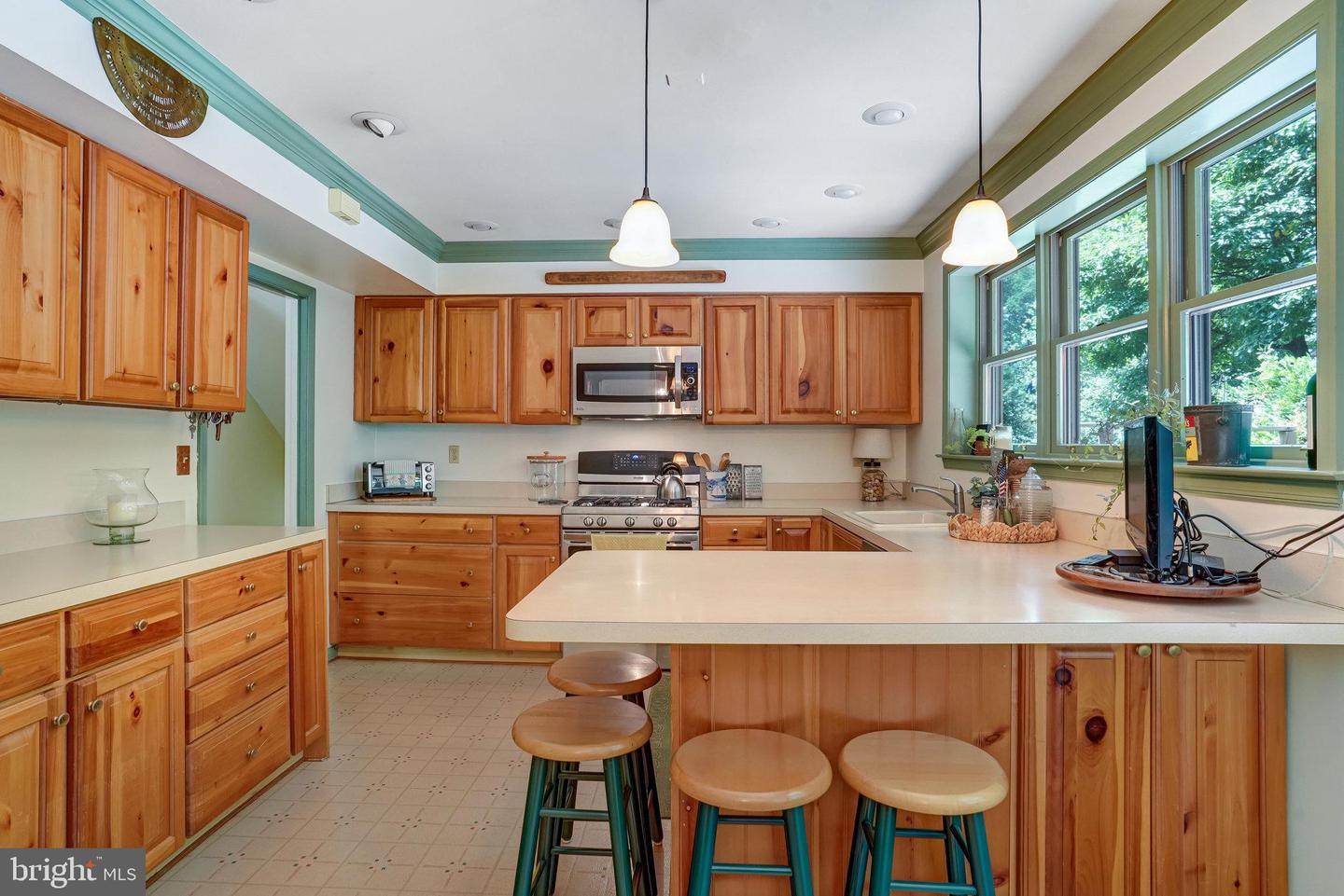 10508 LINFIELD ST, FAIRFAX, Virginia 22032, 4 Bedrooms Bedrooms, ,3 BathroomsBathrooms,Residential,For sale,10508 LINFIELD ST,VAFX2252988 MLS # VAFX2252988