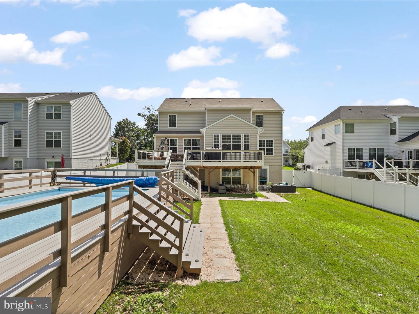 15832 BEAU RIDGE DR, WOODBRIDGE, Virginia 22193, 5 Bedrooms Bedrooms, 5 Rooms Rooms,3 BathroomsBathrooms,Residential,For sale,15832 BEAU RIDGE DR,VAPW2098428 MLS # VAPW2098428