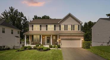15832 BEAU RIDGE DR, WOODBRIDGE, Virginia 22193, 5 Bedrooms Bedrooms, 5 Rooms Rooms,3 BathroomsBathrooms,Residential,For sale,15832 BEAU RIDGE DR,VAPW2098428 MLS # VAPW2098428