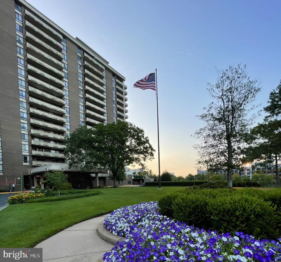 1800 OLD MEADOW RD #609, MCLEAN, Virginia 22102, 1 Bedroom Bedrooms, ,1 BathroomBathrooms,Residential,For sale,1800 OLD MEADOW RD #609,VAFX2253036 MLS # VAFX2253036