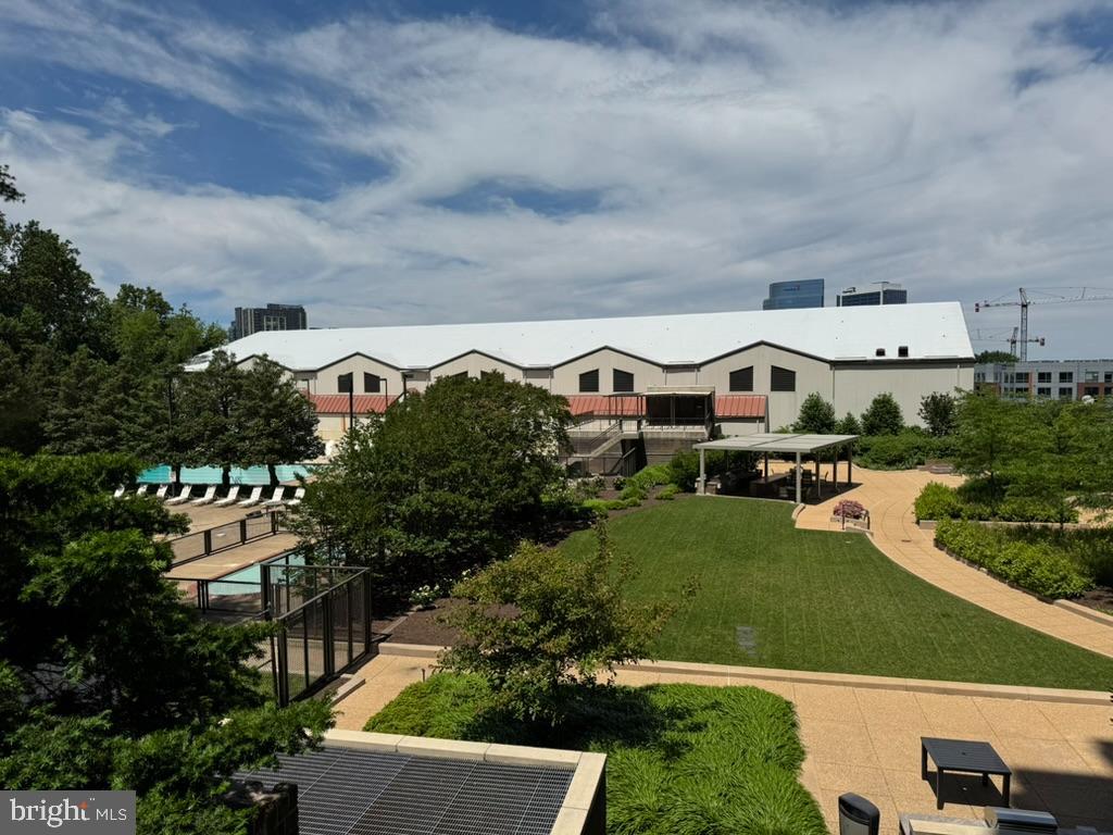 1800 OLD MEADOW RD #609, MCLEAN, Virginia 22102, 1 Bedroom Bedrooms, ,1 BathroomBathrooms,Residential,For sale,1800 OLD MEADOW RD #609,VAFX2253036 MLS # VAFX2253036