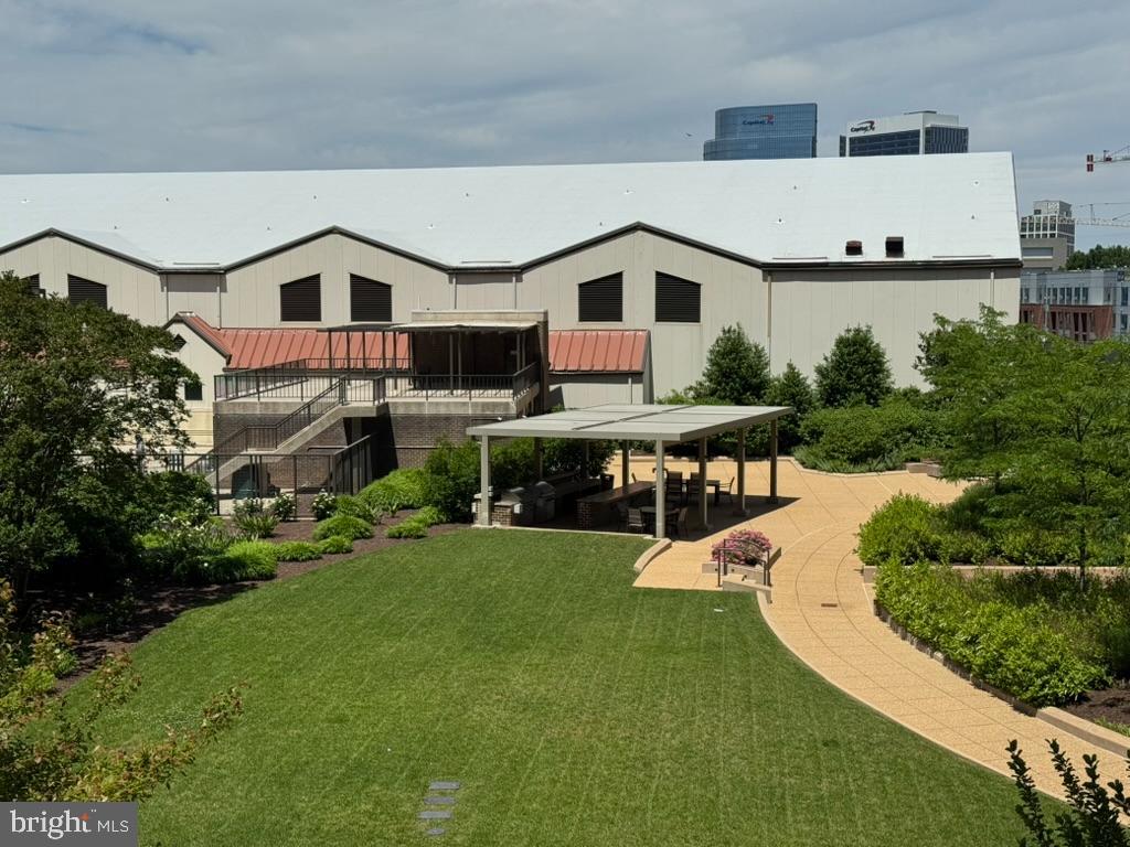 1800 OLD MEADOW RD #609, MCLEAN, Virginia 22102, 1 Bedroom Bedrooms, ,1 BathroomBathrooms,Residential,For sale,1800 OLD MEADOW RD #609,VAFX2253036 MLS # VAFX2253036