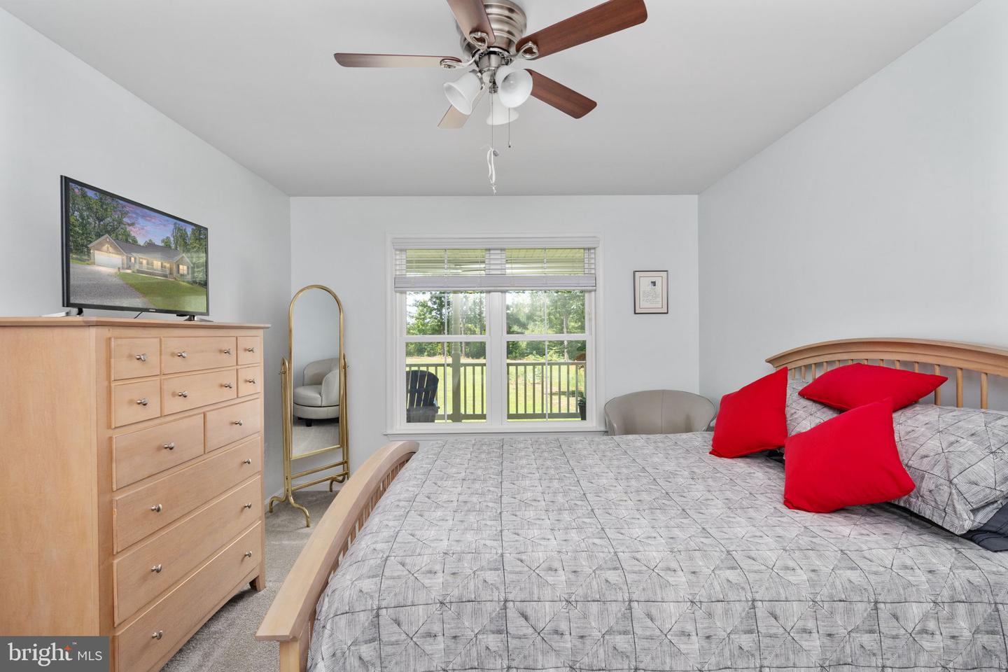 6484 HALEYS MILL RD, SPOTSYLVANIA, Virginia 22551, 3 Bedrooms Bedrooms, ,3 BathroomsBathrooms,Residential,For sale,6484 HALEYS MILL RD,VASP2034388 MLS # VASP2034388