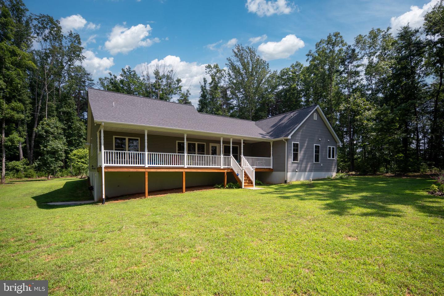 6484 HALEYS MILL RD, SPOTSYLVANIA, Virginia 22551, 3 Bedrooms Bedrooms, ,3 BathroomsBathrooms,Residential,For sale,6484 HALEYS MILL RD,VASP2034388 MLS # VASP2034388