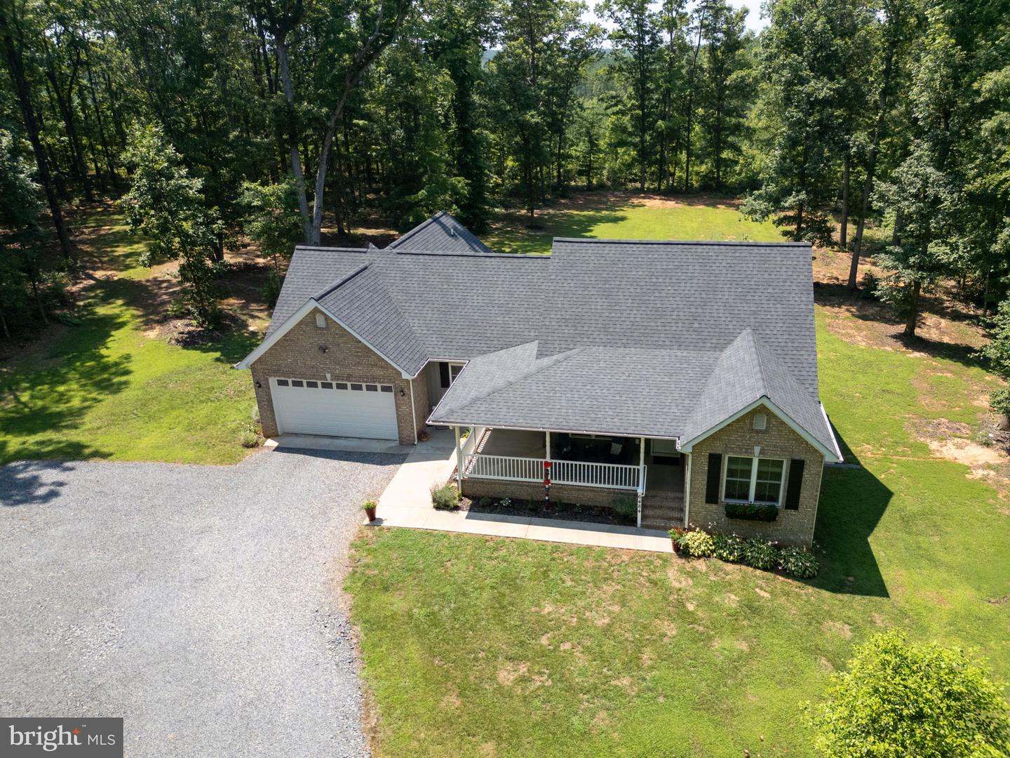 6484 HALEYS MILL RD, SPOTSYLVANIA, Virginia 22551, 3 Bedrooms Bedrooms, ,3 BathroomsBathrooms,Residential,For sale,6484 HALEYS MILL RD,VASP2034388 MLS # VASP2034388