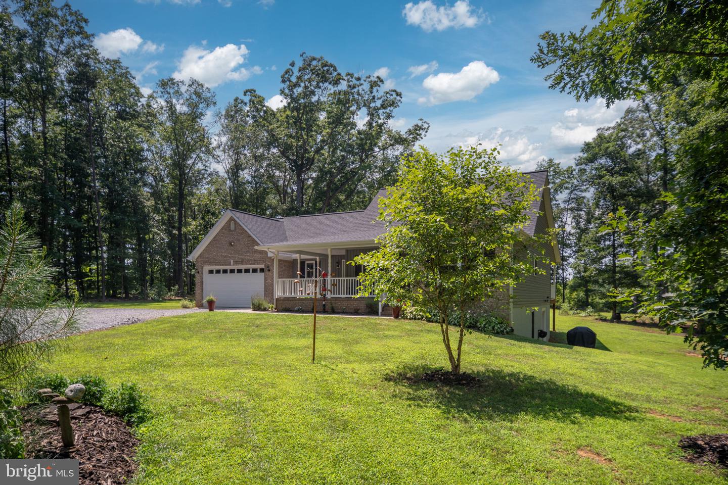 6484 HALEYS MILL RD, SPOTSYLVANIA, Virginia 22551, 3 Bedrooms Bedrooms, ,3 BathroomsBathrooms,Residential,For sale,6484 HALEYS MILL RD,VASP2034388 MLS # VASP2034388