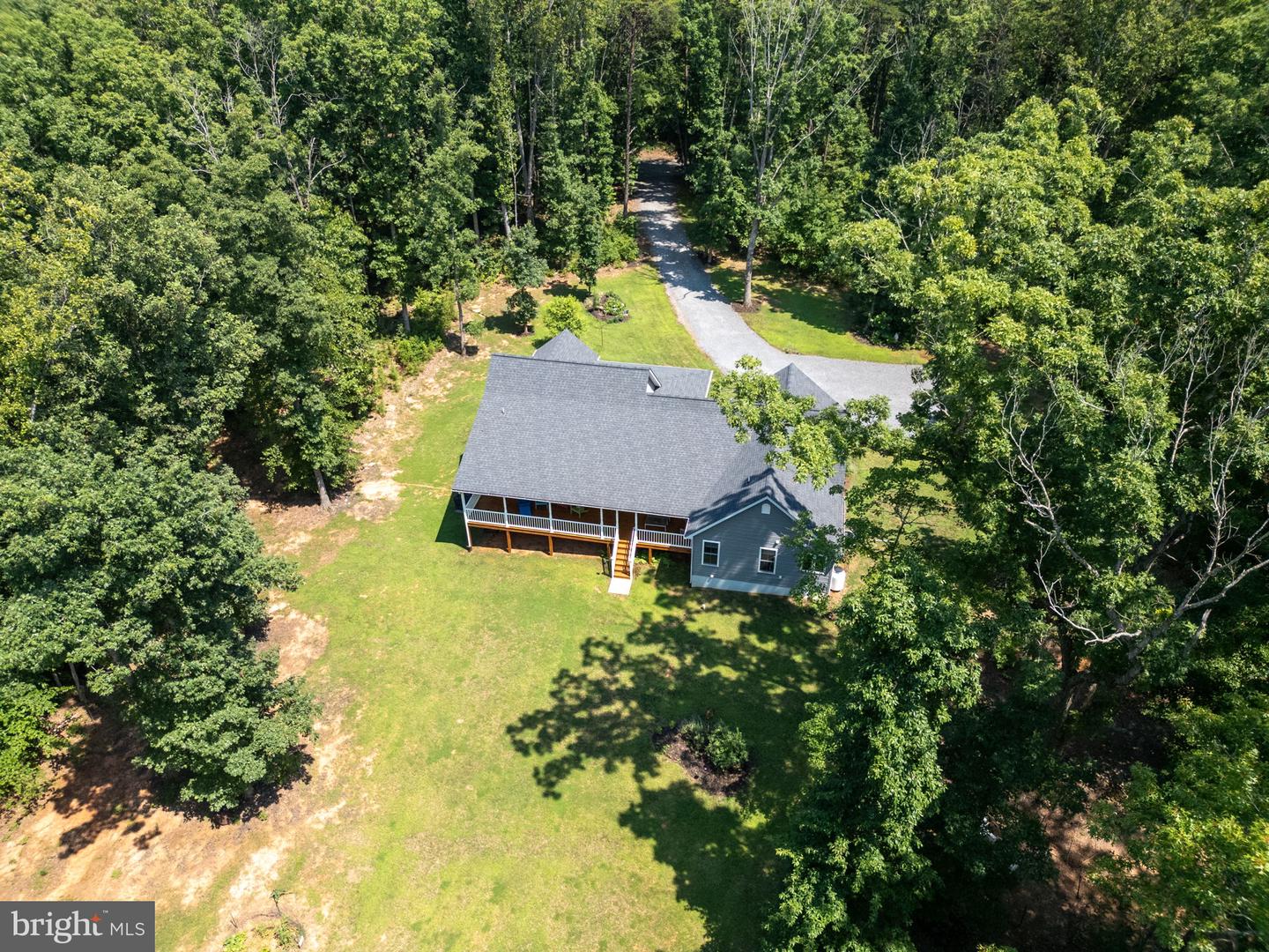 6484 HALEYS MILL RD, SPOTSYLVANIA, Virginia 22551, 3 Bedrooms Bedrooms, ,3 BathroomsBathrooms,Residential,For sale,6484 HALEYS MILL RD,VASP2034388 MLS # VASP2034388
