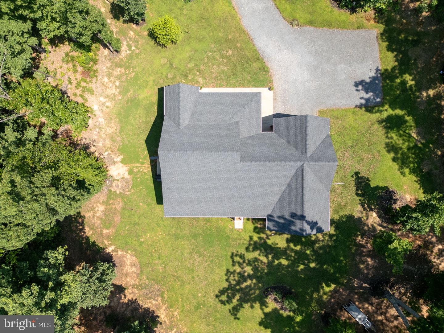 6484 HALEYS MILL RD, SPOTSYLVANIA, Virginia 22551, 3 Bedrooms Bedrooms, ,3 BathroomsBathrooms,Residential,For sale,6484 HALEYS MILL RD,VASP2034388 MLS # VASP2034388