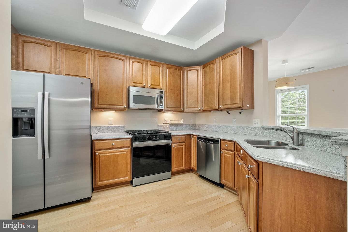 4605 HUMMINGBIRD LN #104, FAIRFAX, Virginia 22033, 3 Bedrooms Bedrooms, ,2 BathroomsBathrooms,Residential,For sale,4605 HUMMINGBIRD LN #104,VAFX2253090 MLS # VAFX2253090