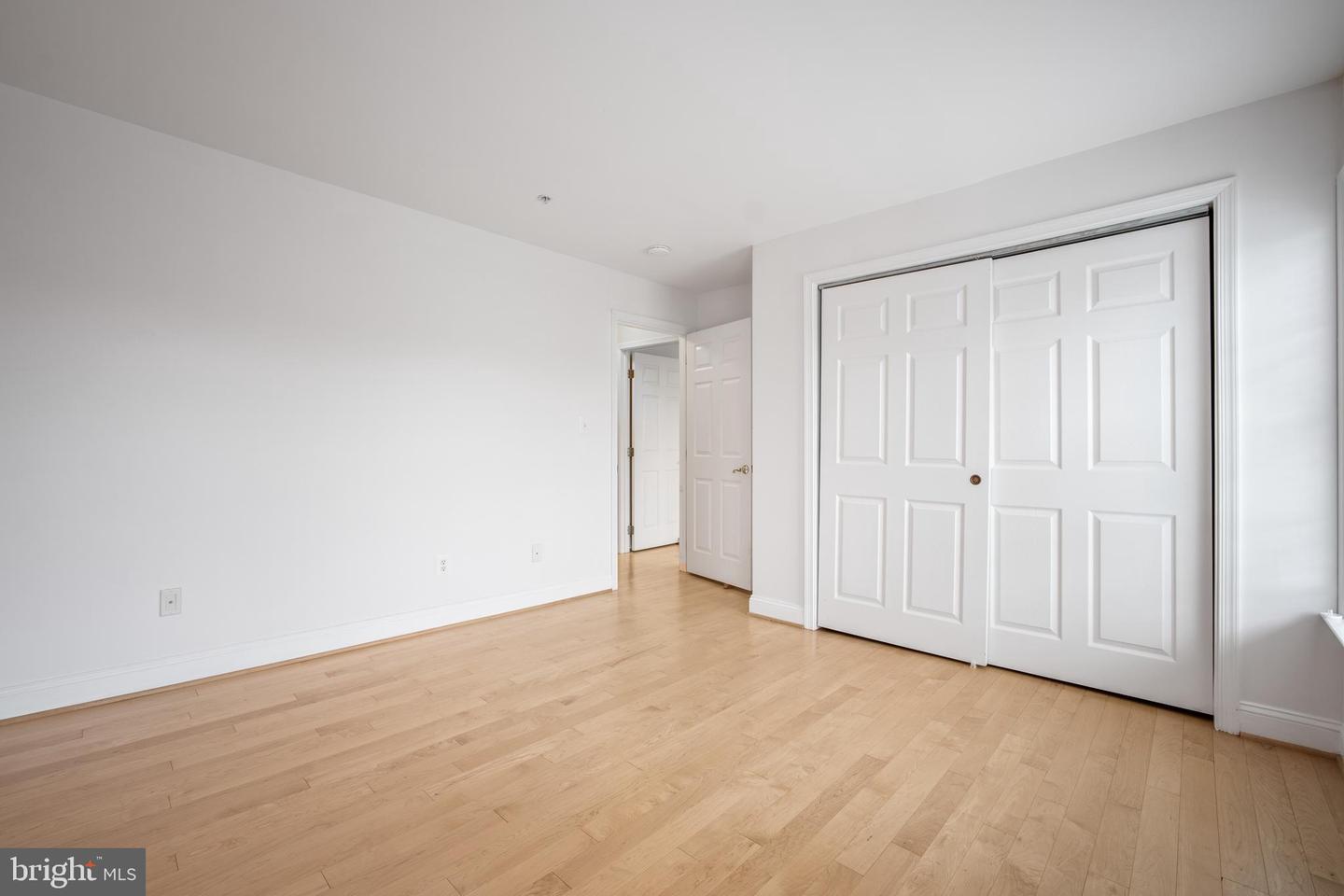 4605 HUMMINGBIRD LN #104, FAIRFAX, Virginia 22033, 3 Bedrooms Bedrooms, ,2 BathroomsBathrooms,Residential,For sale,4605 HUMMINGBIRD LN #104,VAFX2253090 MLS # VAFX2253090