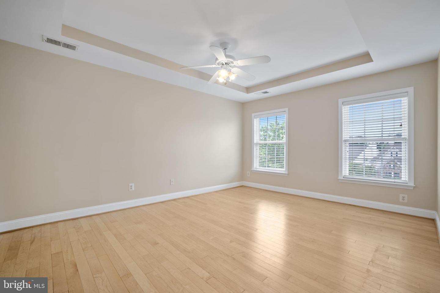 4605 HUMMINGBIRD LN #104, FAIRFAX, Virginia 22033, 3 Bedrooms Bedrooms, ,2 BathroomsBathrooms,Residential,For sale,4605 HUMMINGBIRD LN #104,VAFX2253090 MLS # VAFX2253090
