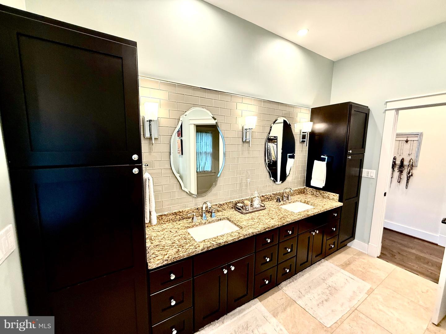 3513 N OTTAWA ST, ARLINGTON, Virginia 22213, 4 Bedrooms Bedrooms, ,3 BathroomsBathrooms,Residential,For sale,3513 N OTTAWA ST,VAAR2060126 MLS # VAAR2060126
