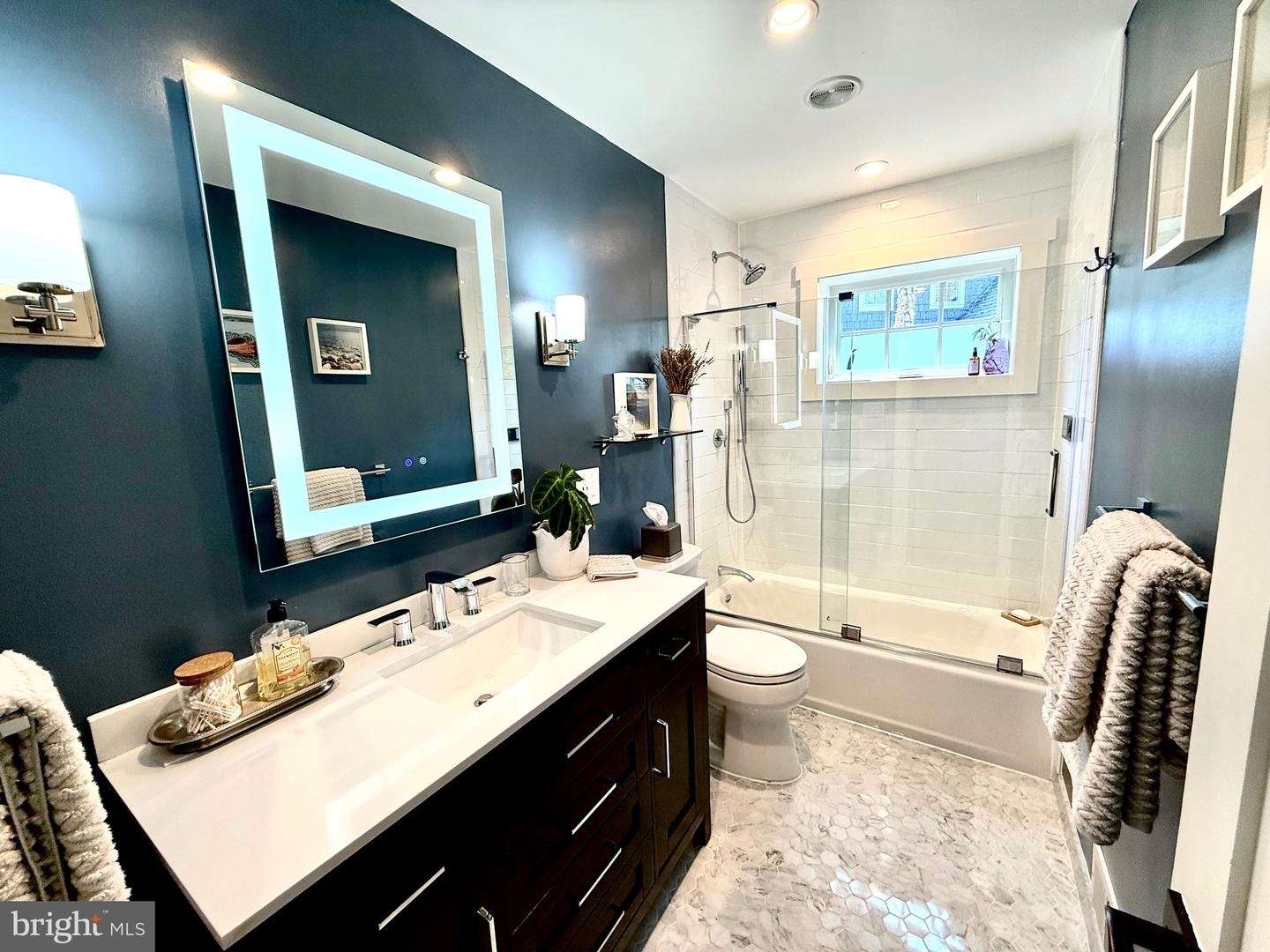 3513 N OTTAWA ST, ARLINGTON, Virginia 22213, 4 Bedrooms Bedrooms, ,3 BathroomsBathrooms,Residential,For sale,3513 N OTTAWA ST,VAAR2060126 MLS # VAAR2060126