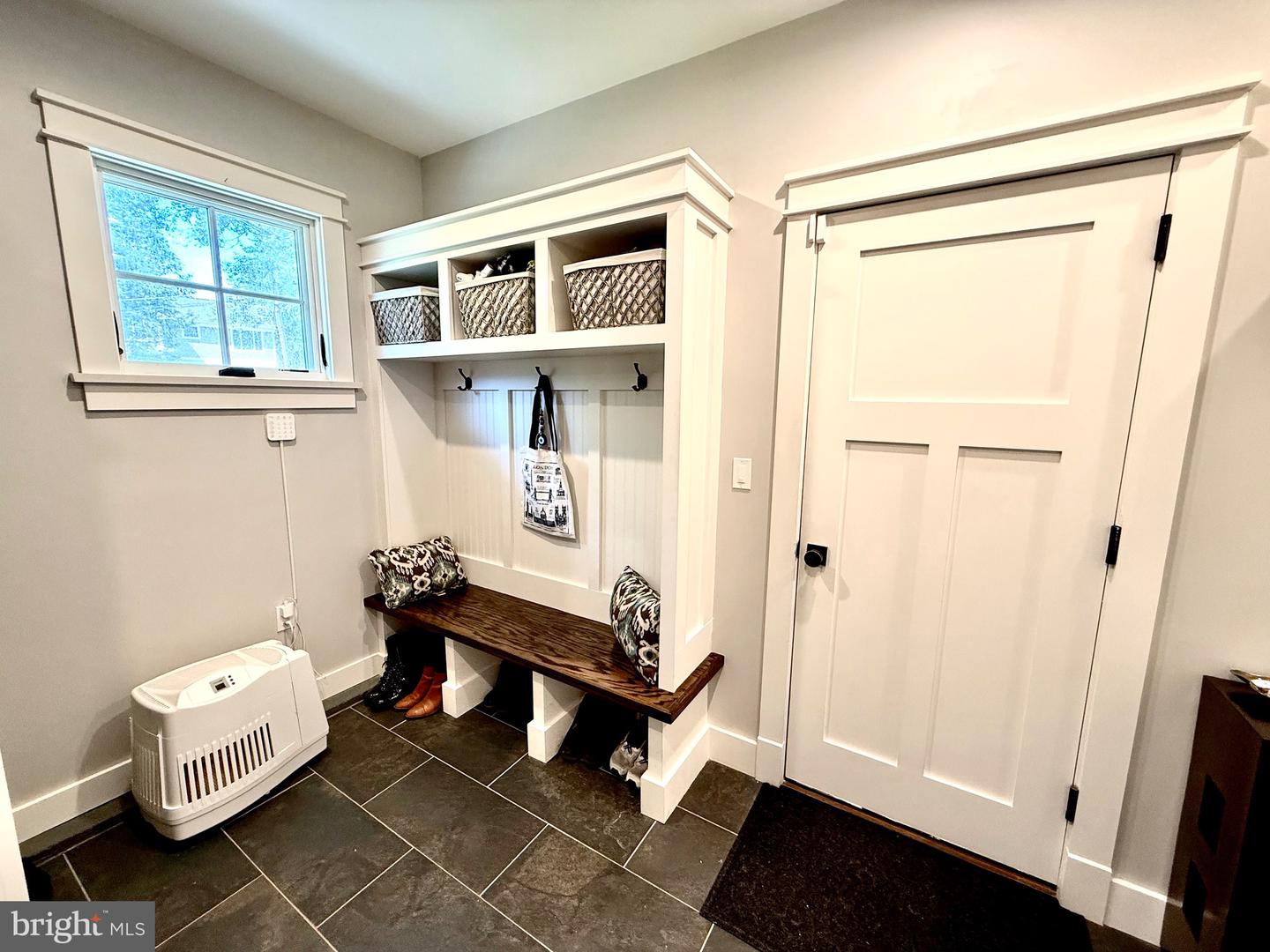 3513 N OTTAWA ST, ARLINGTON, Virginia 22213, 4 Bedrooms Bedrooms, ,3 BathroomsBathrooms,Residential,For sale,3513 N OTTAWA ST,VAAR2060126 MLS # VAAR2060126