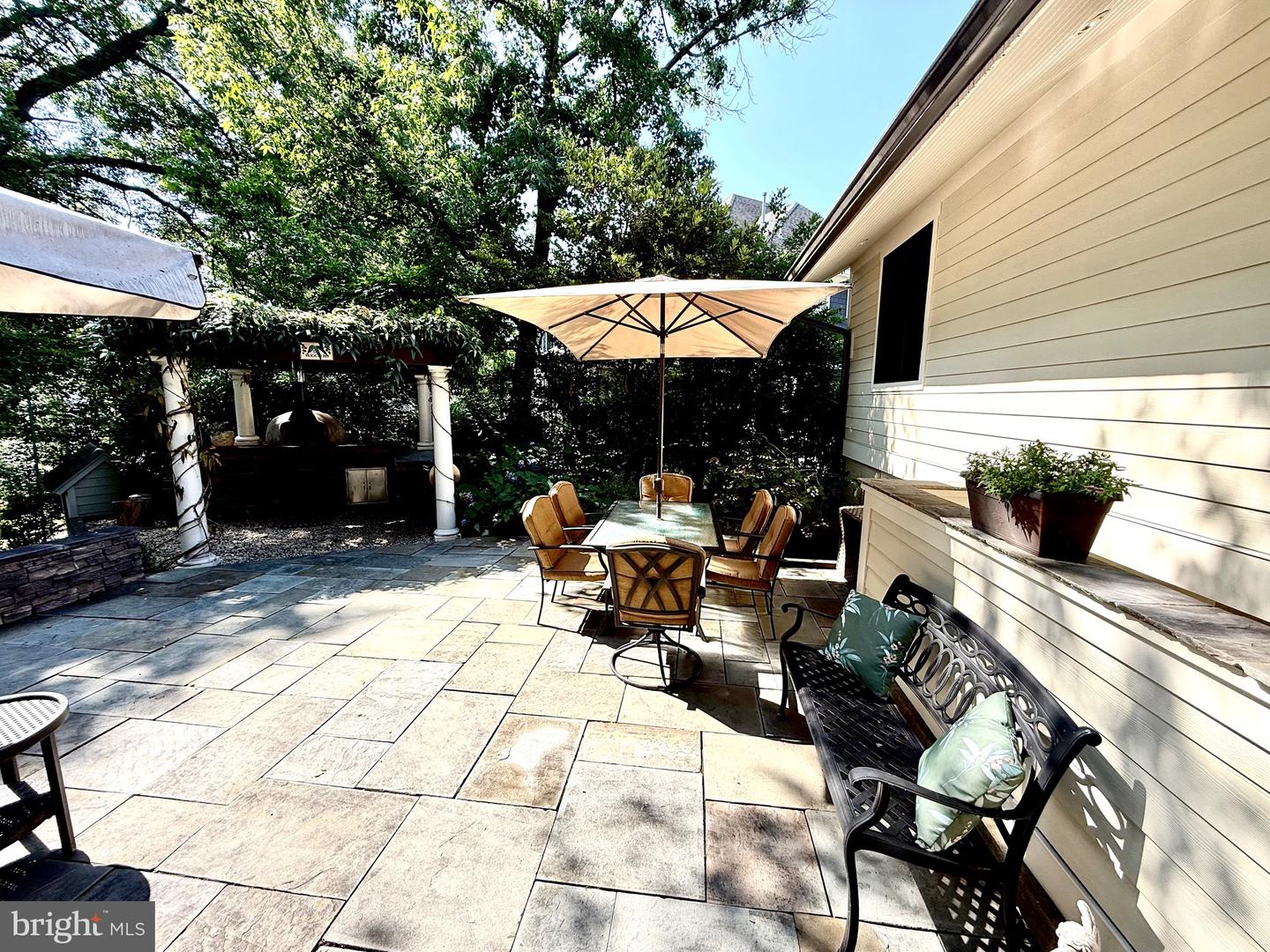 3513 N OTTAWA ST, ARLINGTON, Virginia 22213, 4 Bedrooms Bedrooms, ,3 BathroomsBathrooms,Residential,For sale,3513 N OTTAWA ST,VAAR2060126 MLS # VAAR2060126