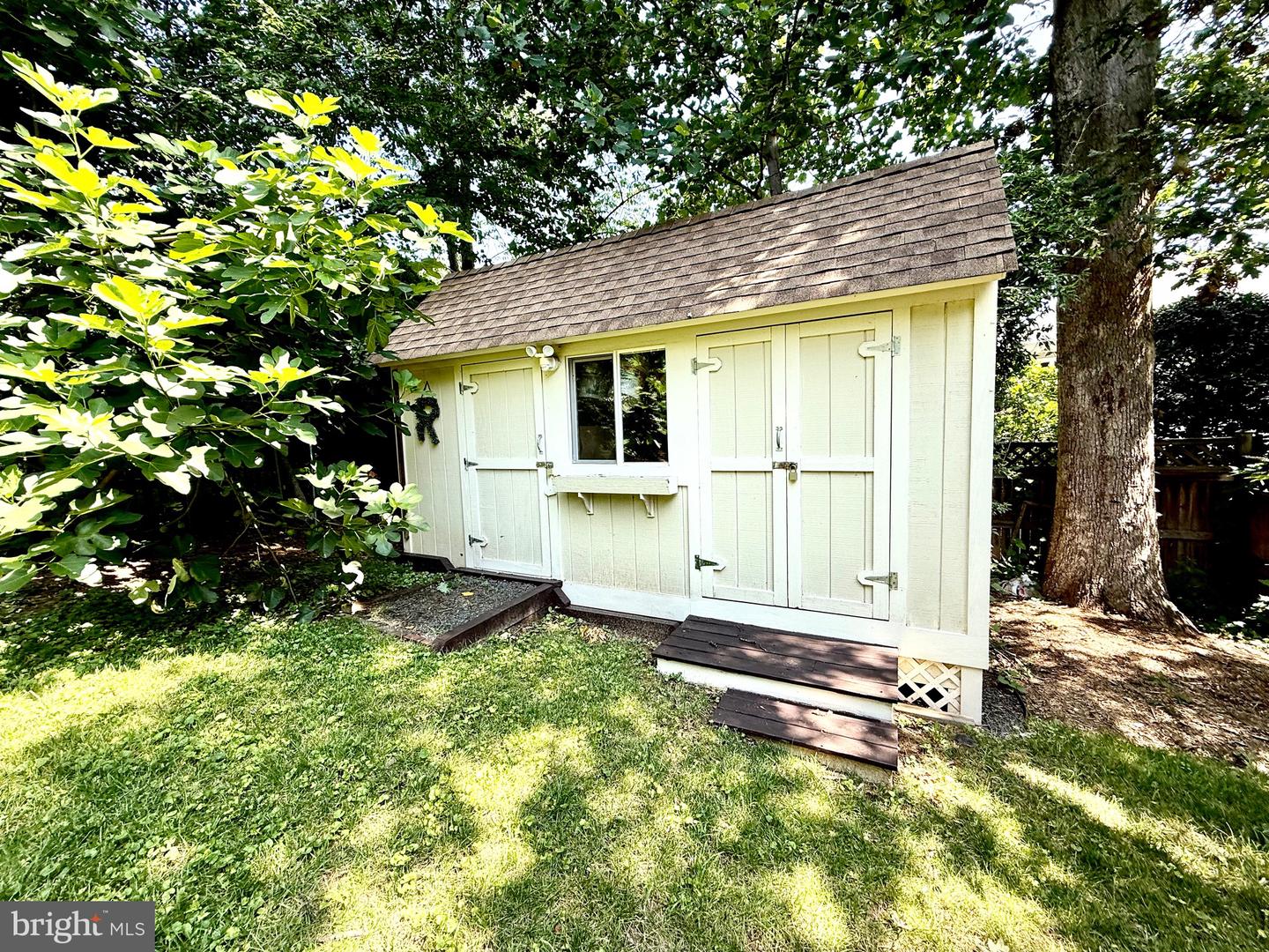 3513 N OTTAWA ST, ARLINGTON, Virginia 22213, 4 Bedrooms Bedrooms, ,3 BathroomsBathrooms,Residential,For sale,3513 N OTTAWA ST,VAAR2060126 MLS # VAAR2060126