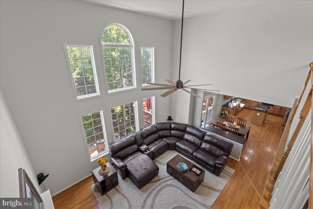 25954 TALMONT DR, CHANTILLY, Virginia 20152, 6 Bedrooms Bedrooms, ,3 BathroomsBathrooms,Residential,For sale,25954 TALMONT DR,VALO2101090 MLS # VALO2101090